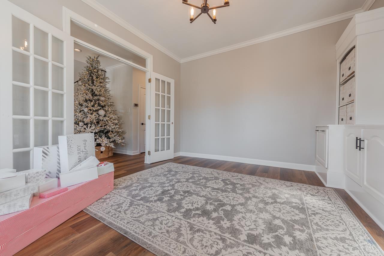 LONGLEA - Residential