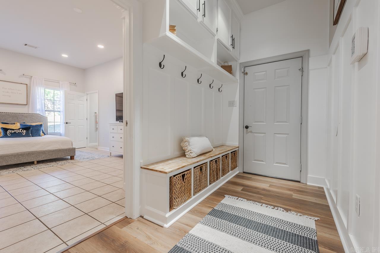 LONGLEA - Residential