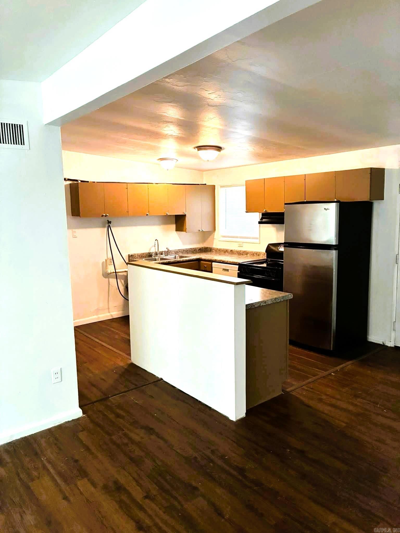 Meadowcliff - Residential Lease