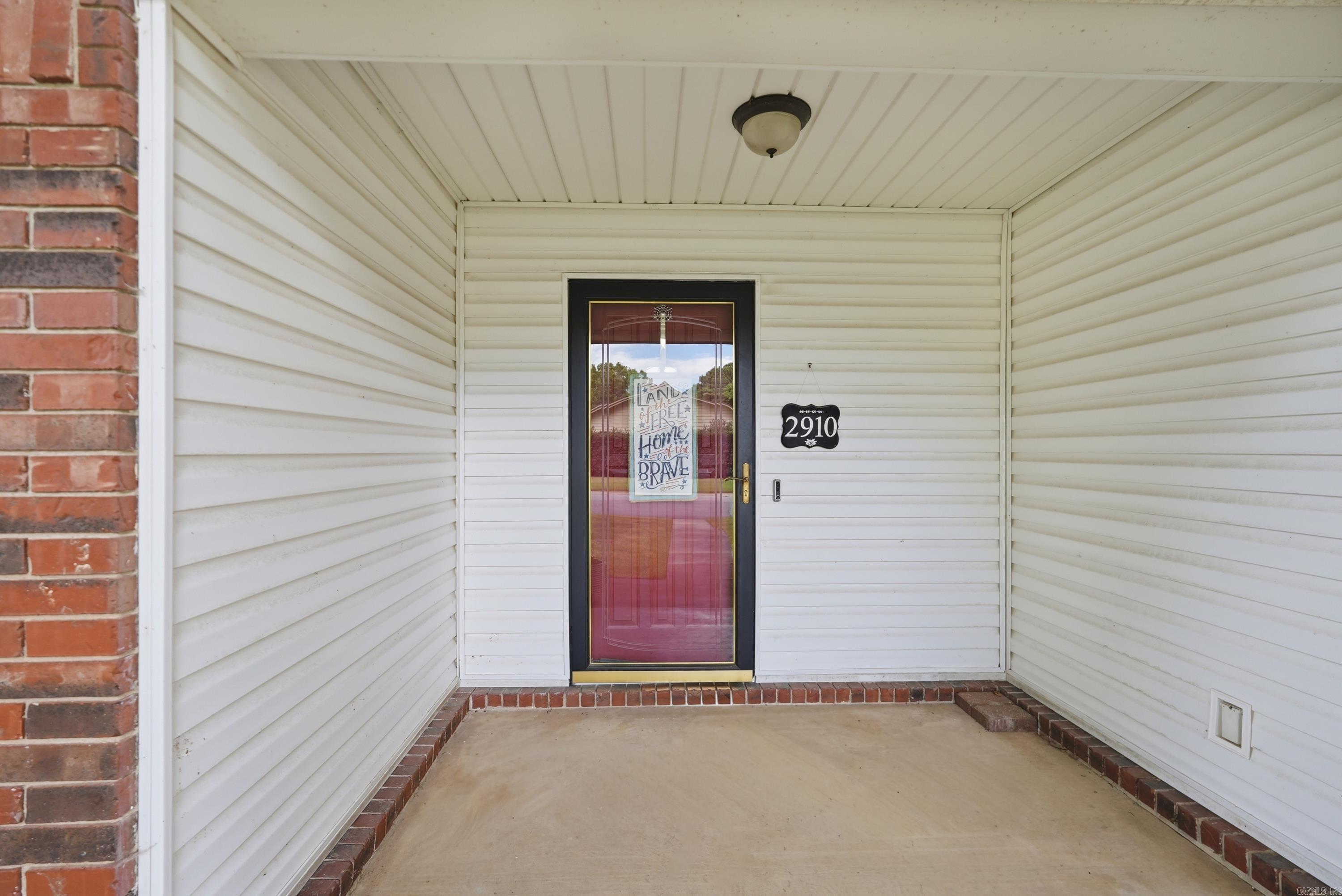 PICKWICKET CORNER - Residential