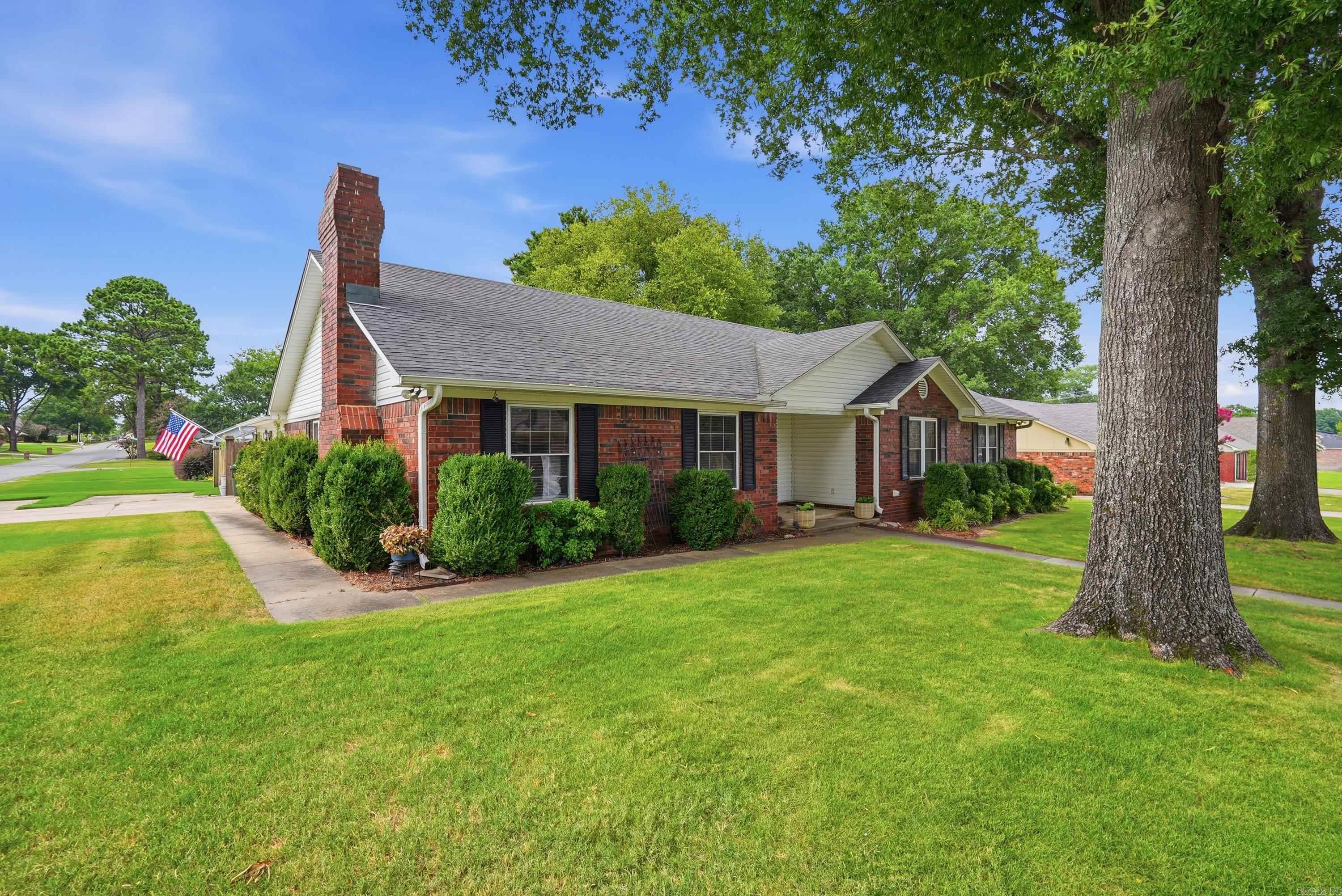 PICKWICKET CORNER - Residential