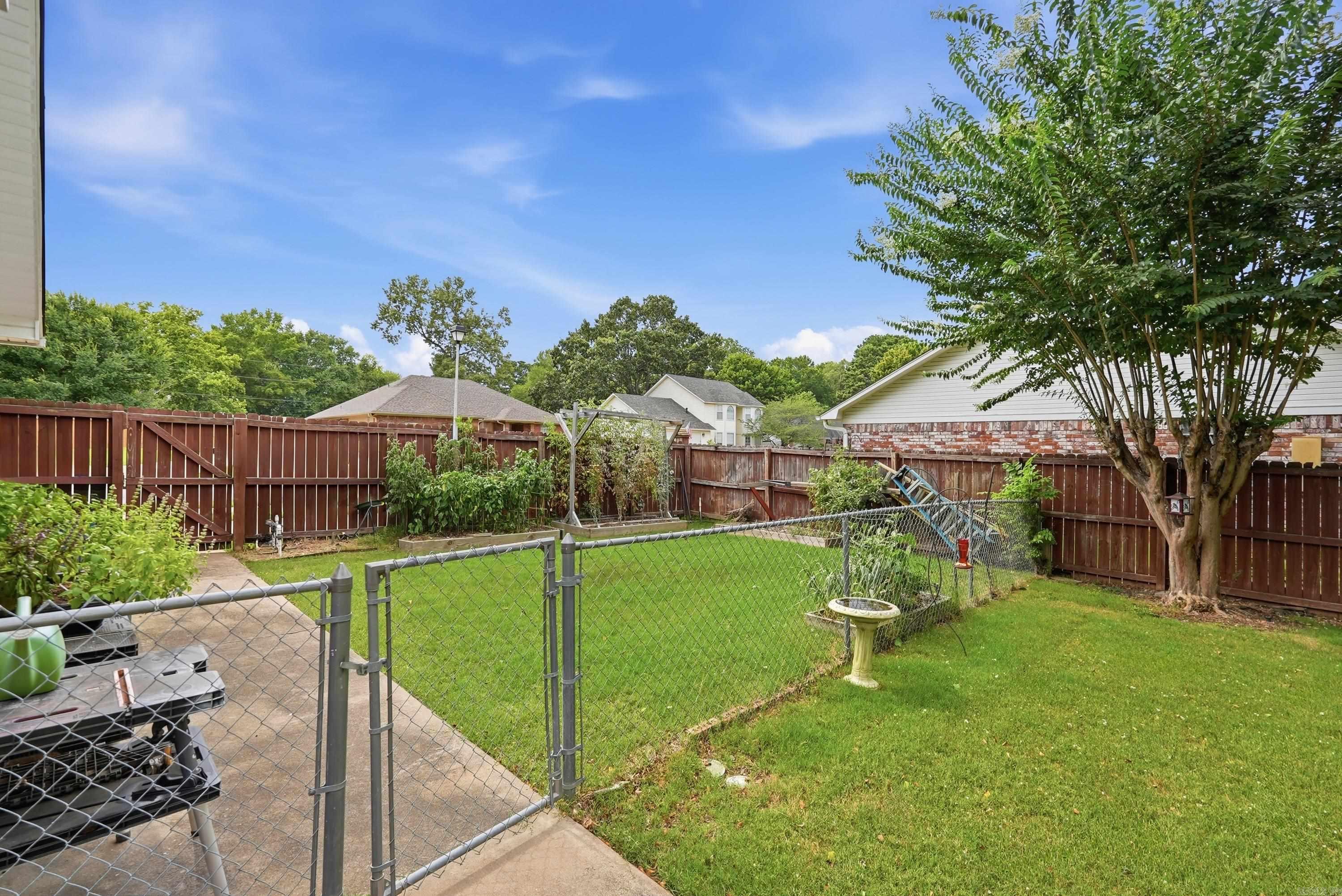 PICKWICKET CORNER - Residential