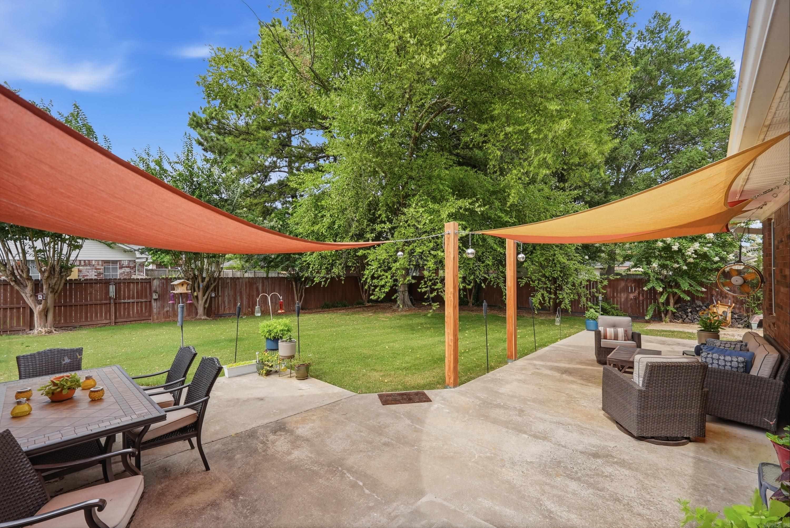 PICKWICKET CORNER - Residential