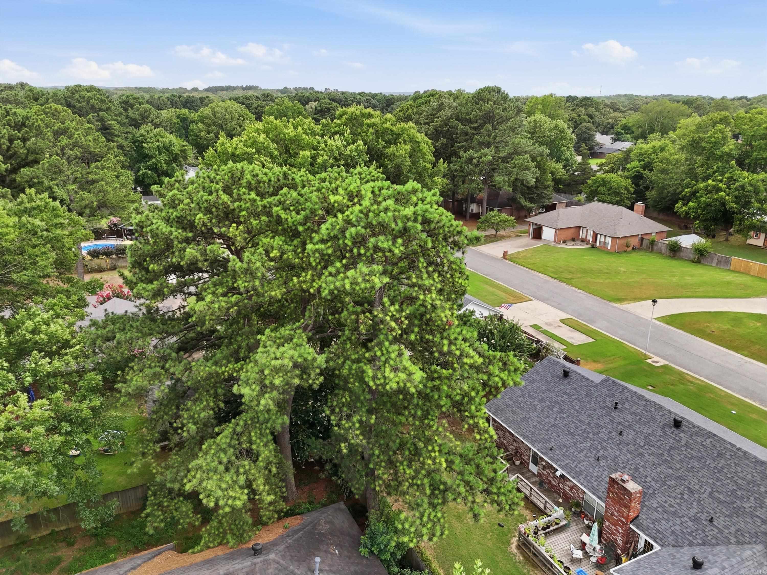 PICKWICKET CORNER - Residential