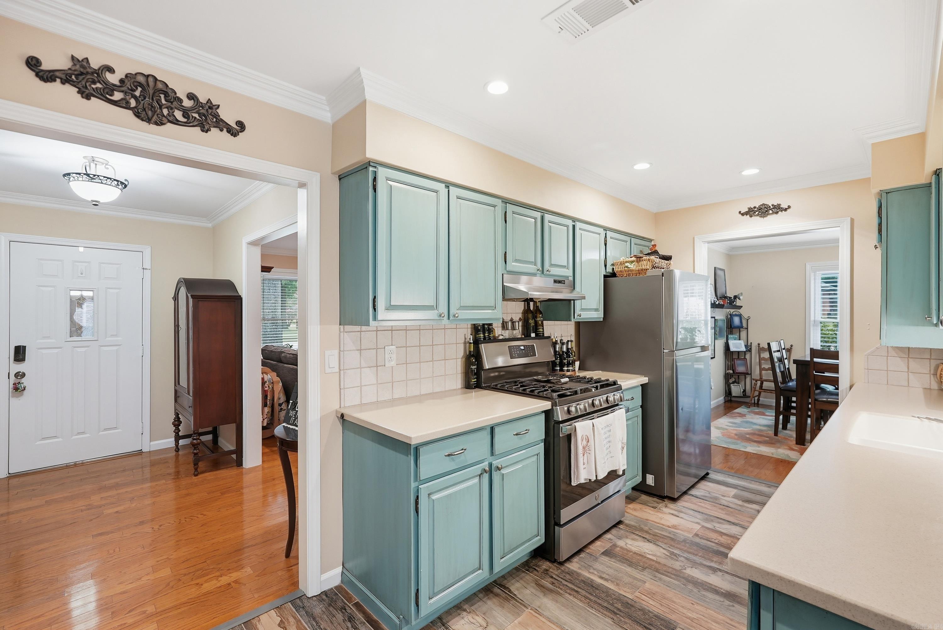 PICKWICKET CORNER - Residential