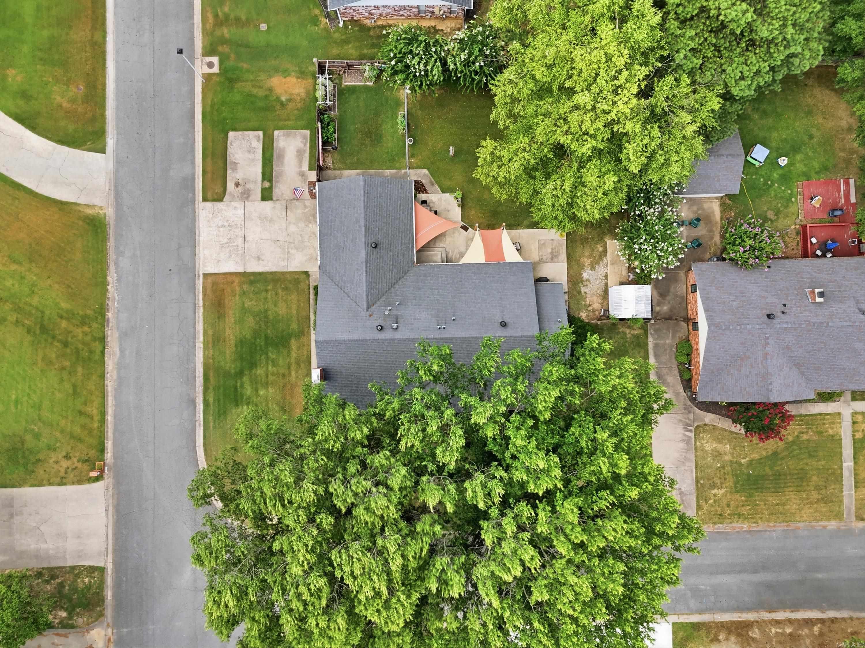 PICKWICKET CORNER - Residential