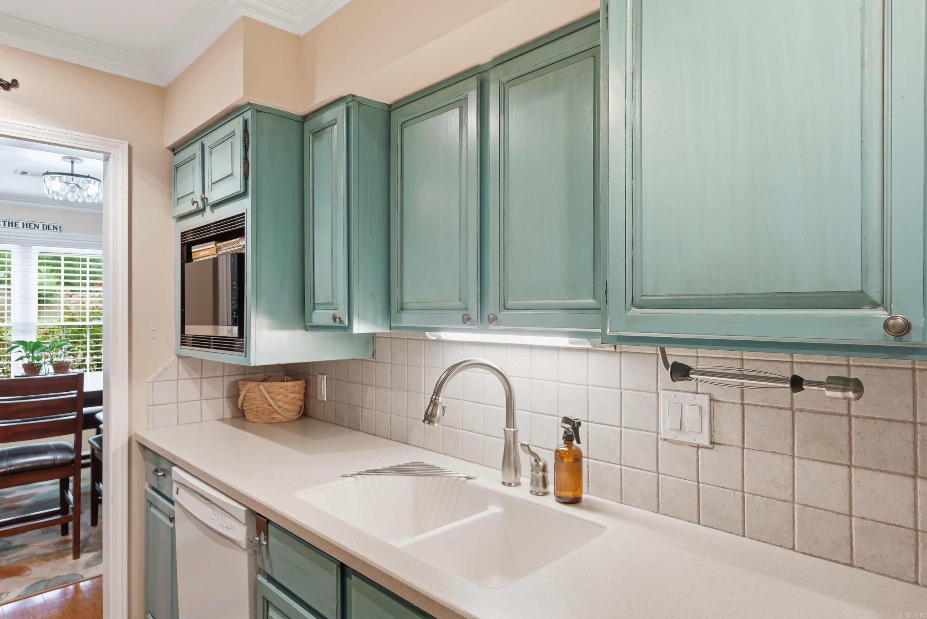 PICKWICKET CORNER - Residential