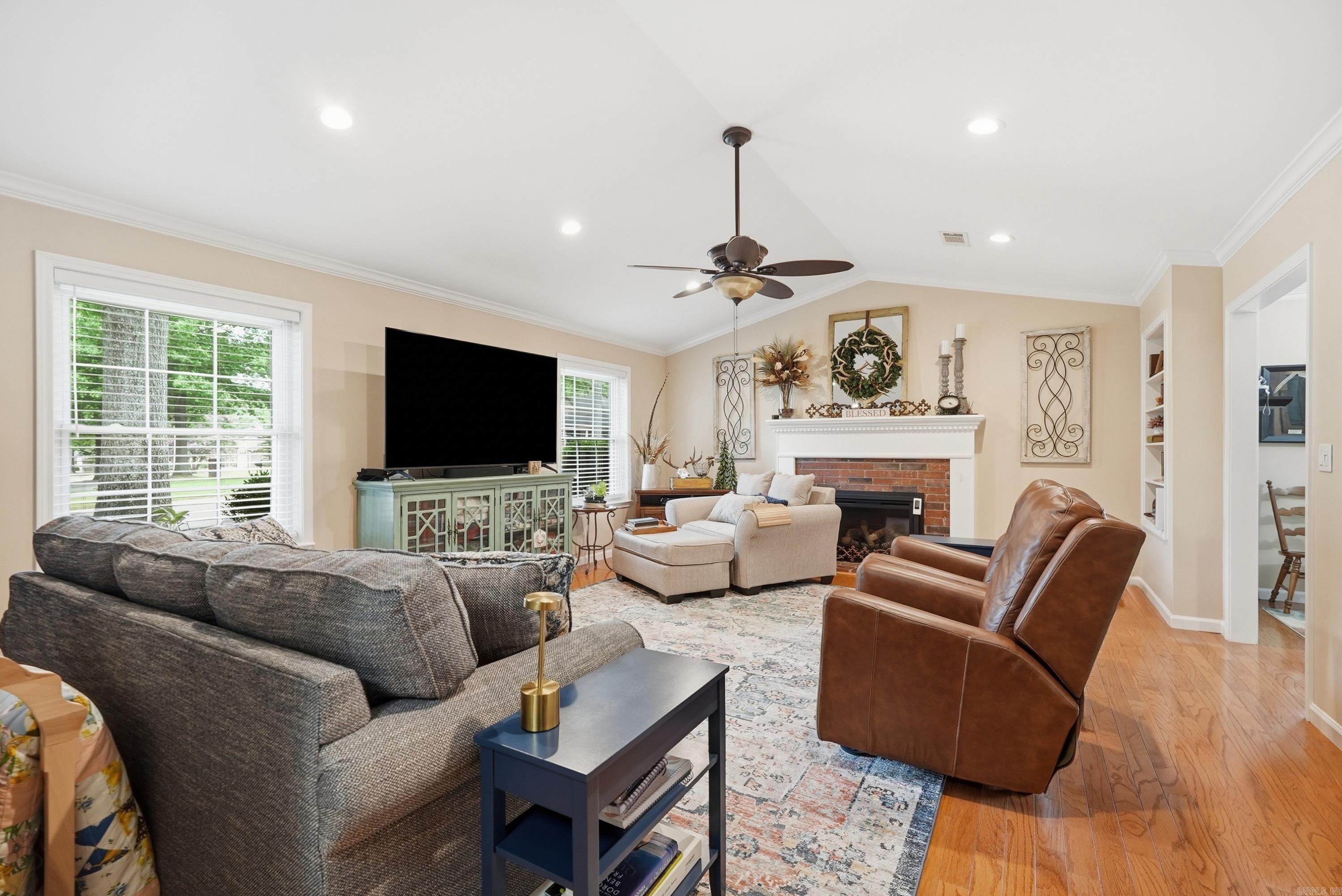 PICKWICKET CORNER - Residential