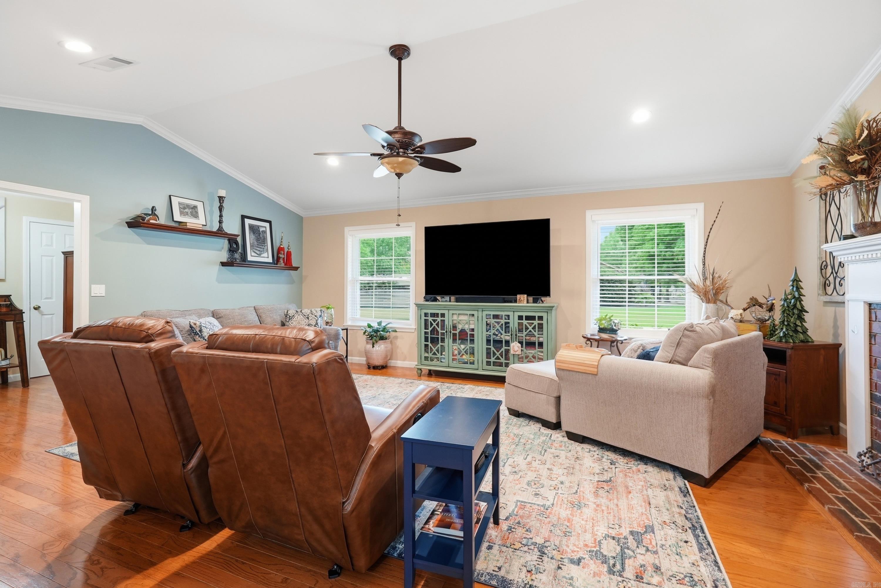 PICKWICKET CORNER - Residential