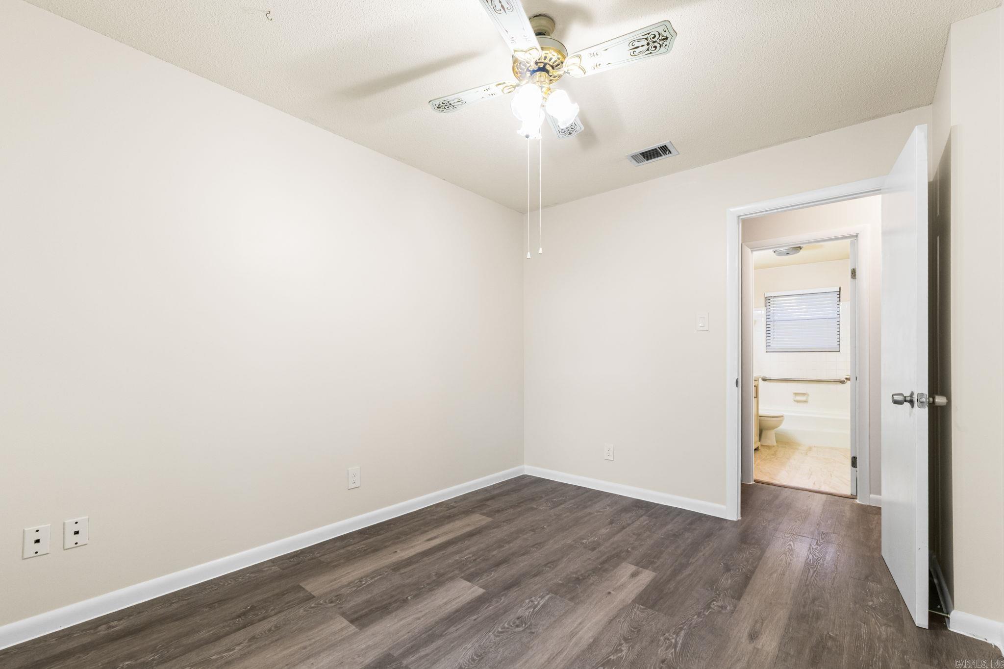 INDIAN HILLS - Residential
