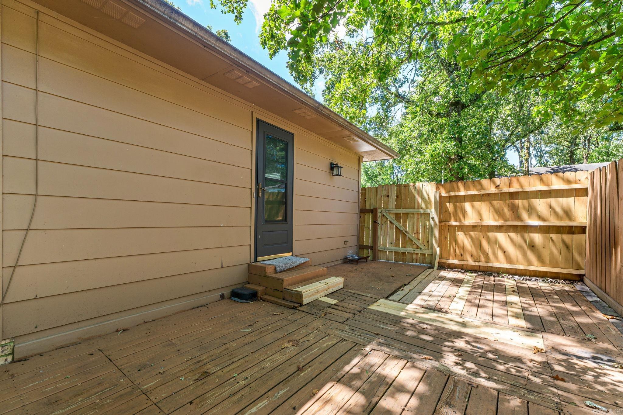 INDIAN HILLS - Residential