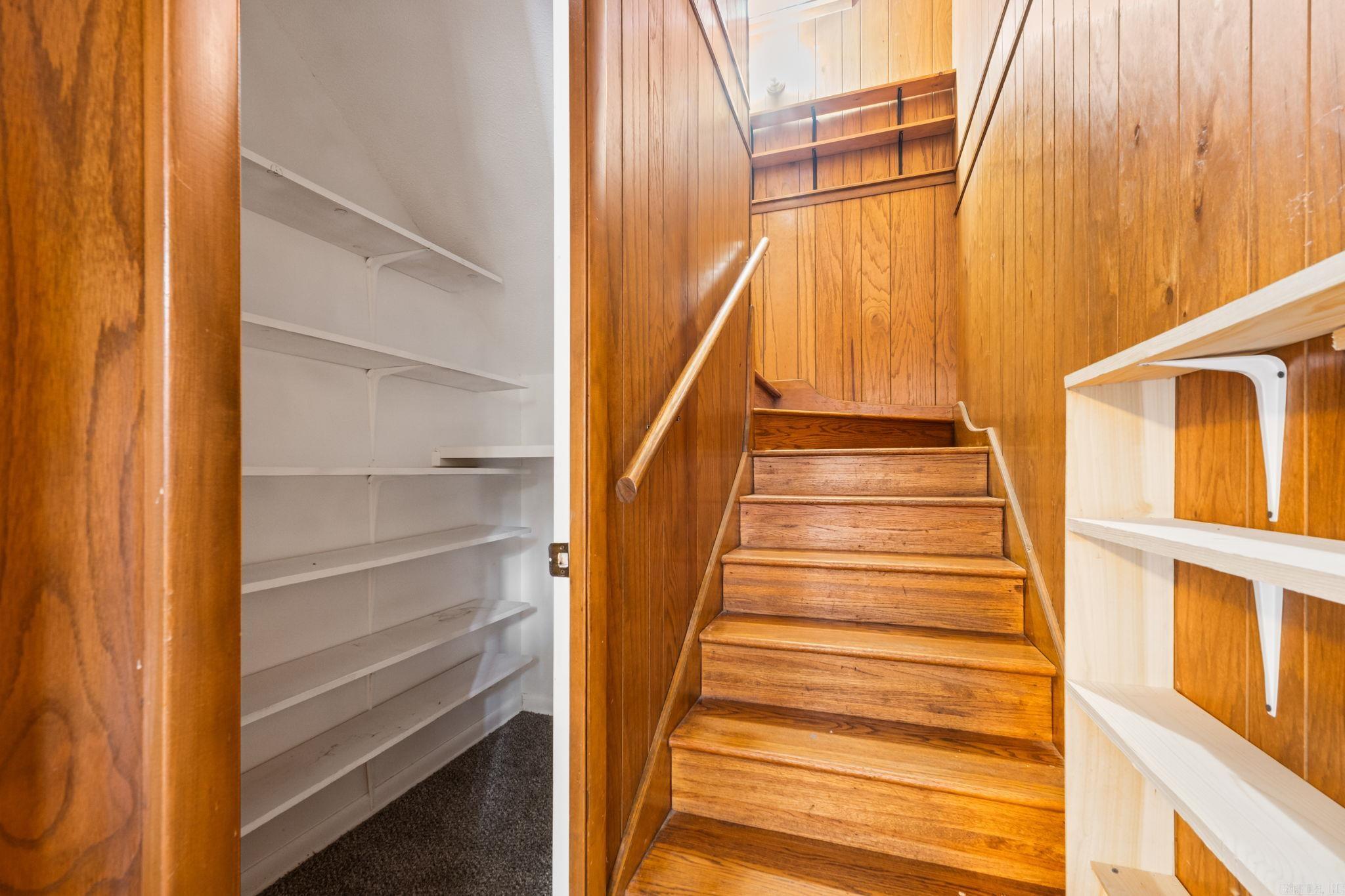 INDIAN HILLS - Residential