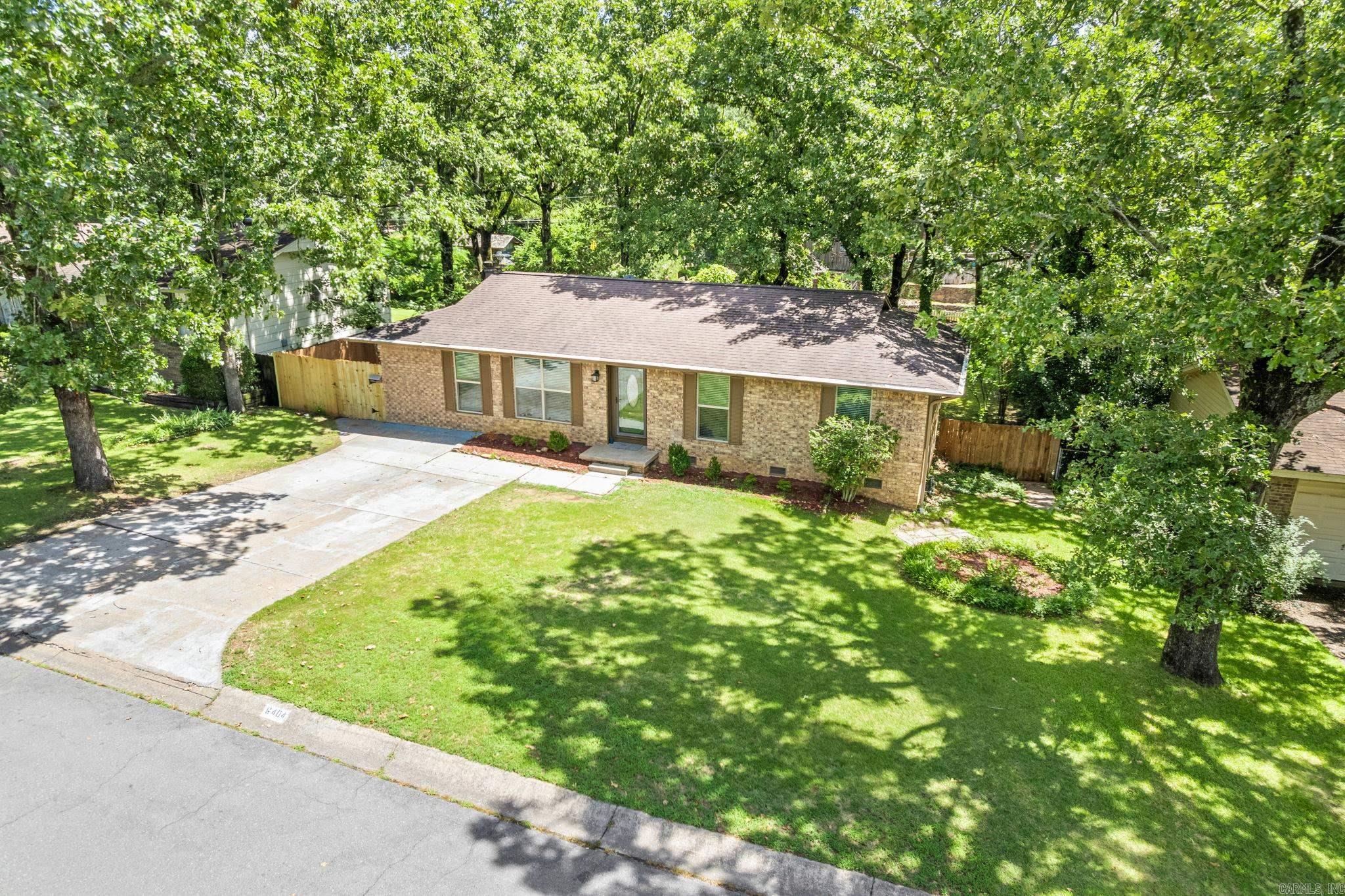 INDIAN HILLS - Residential