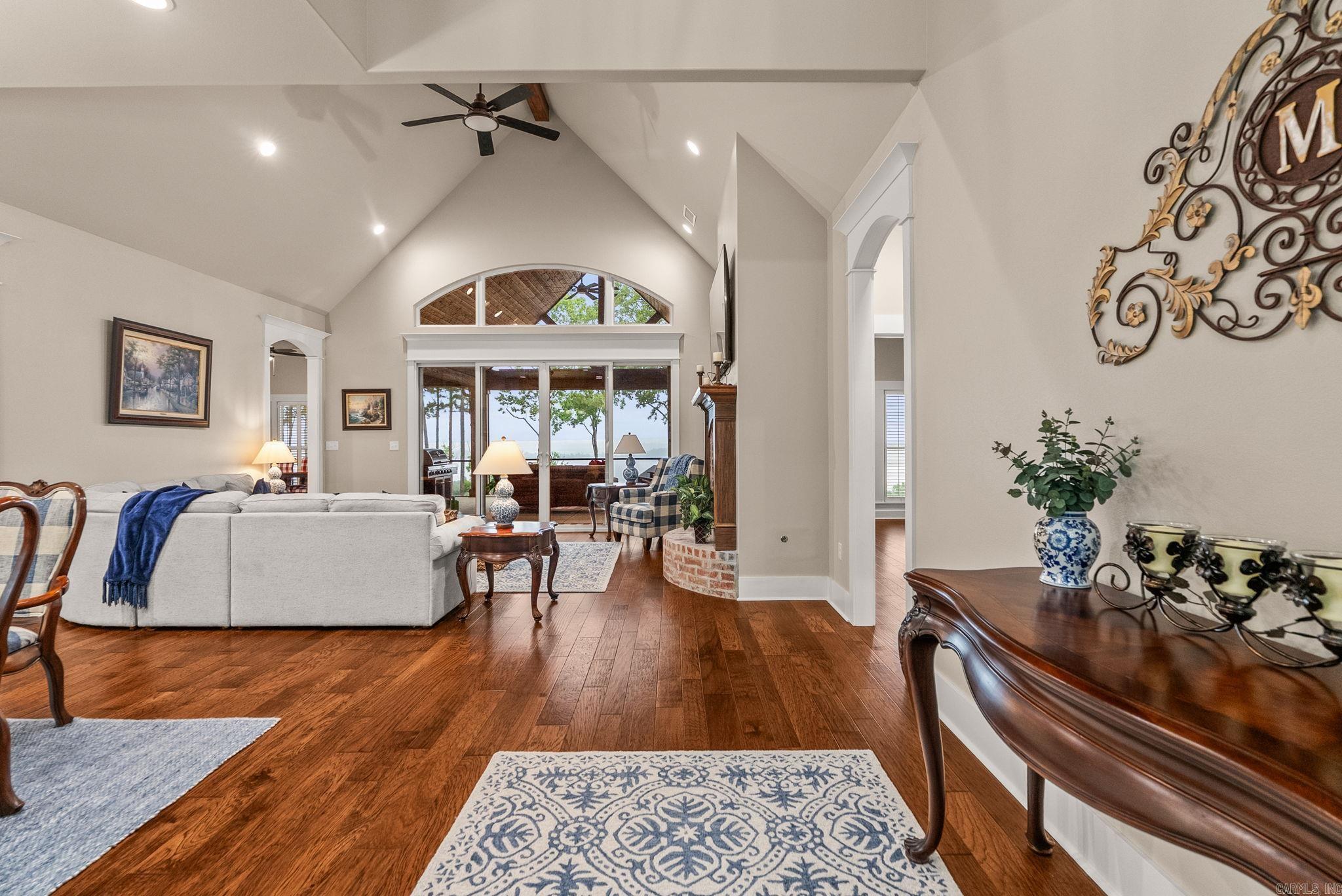 NORTH VIEW ESTATES - Residential