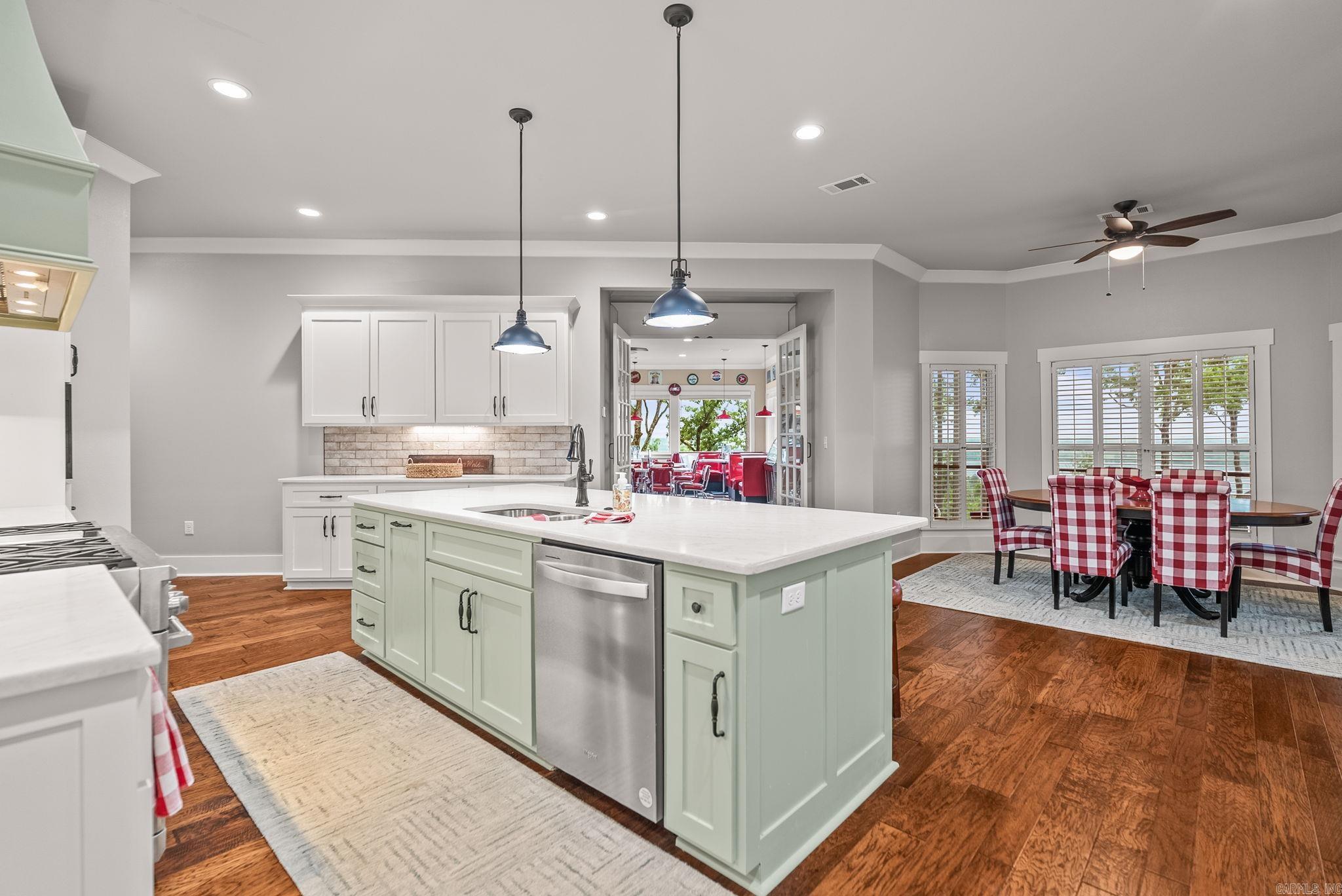 NORTH VIEW ESTATES - Residential