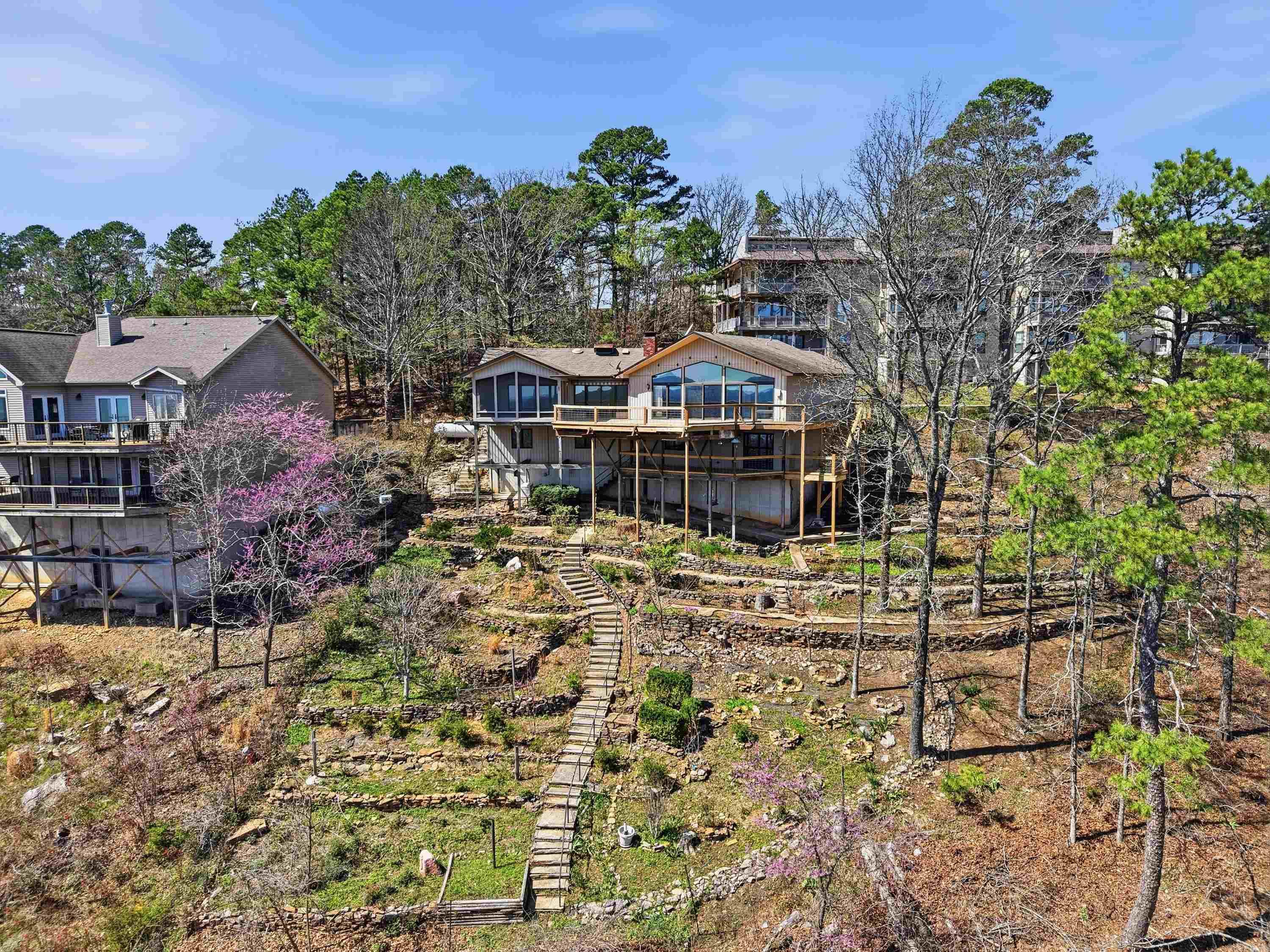 CHELSEA GLADE - Residential