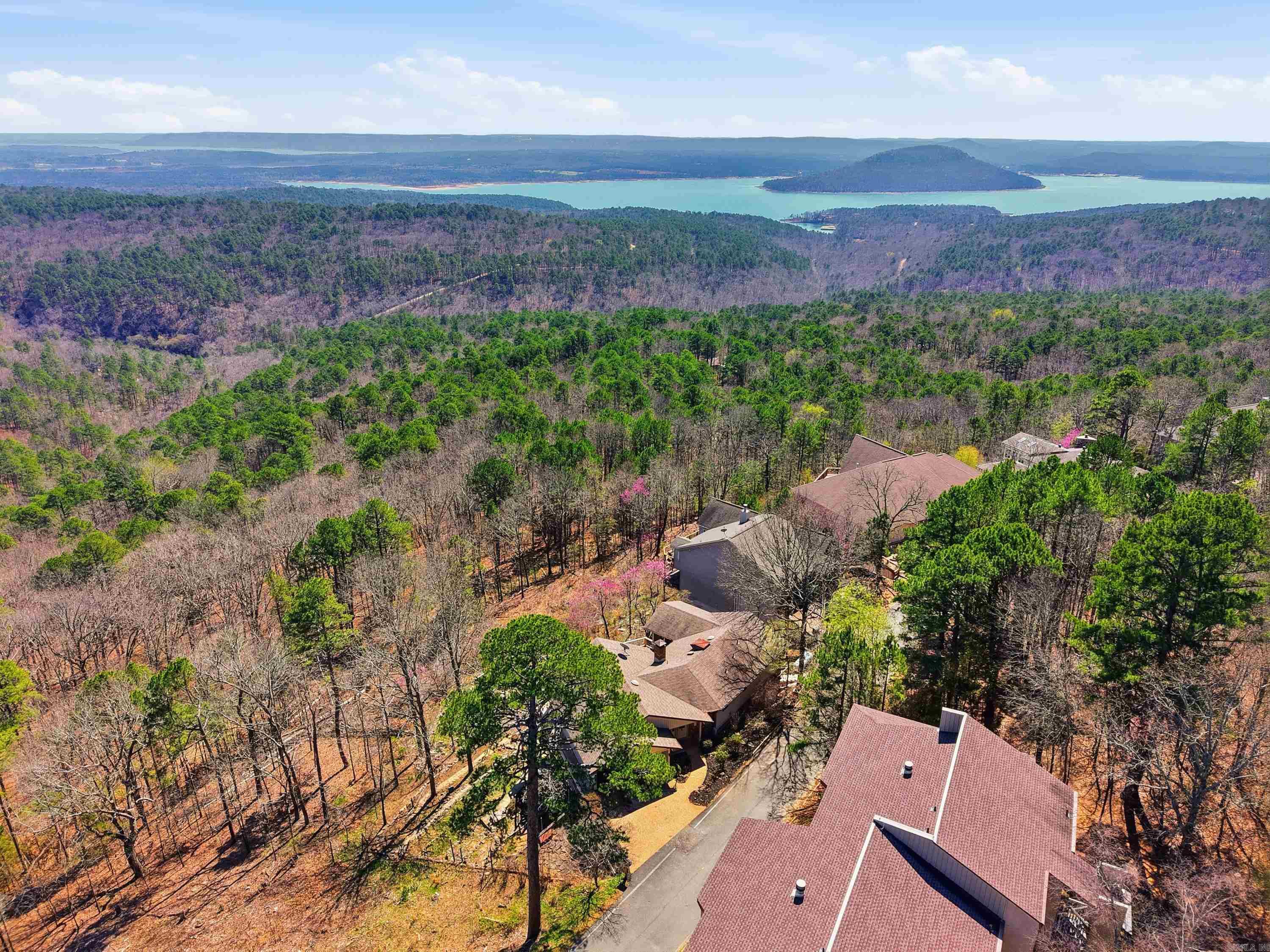 CHELSEA GLADE - Residential