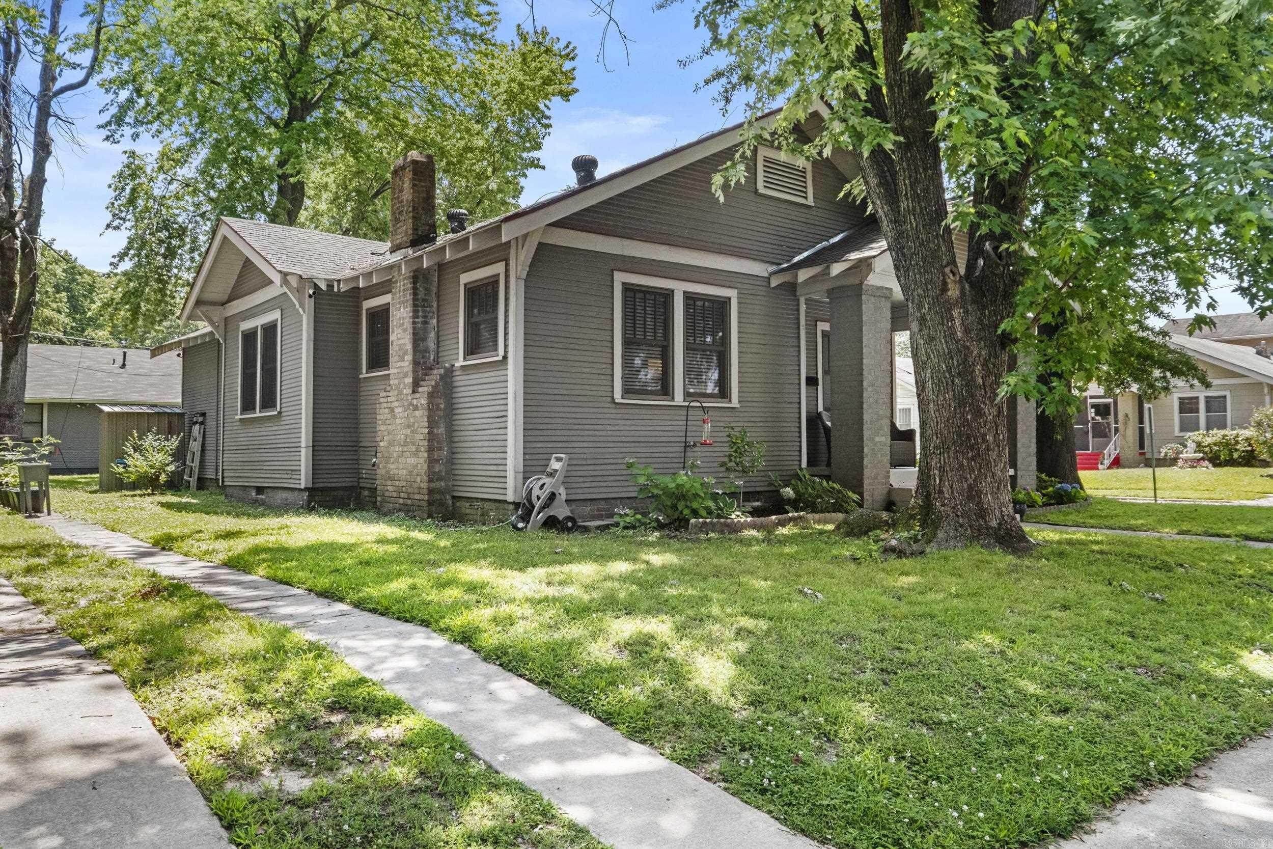 MELROSE PLACE ADDN - Residential