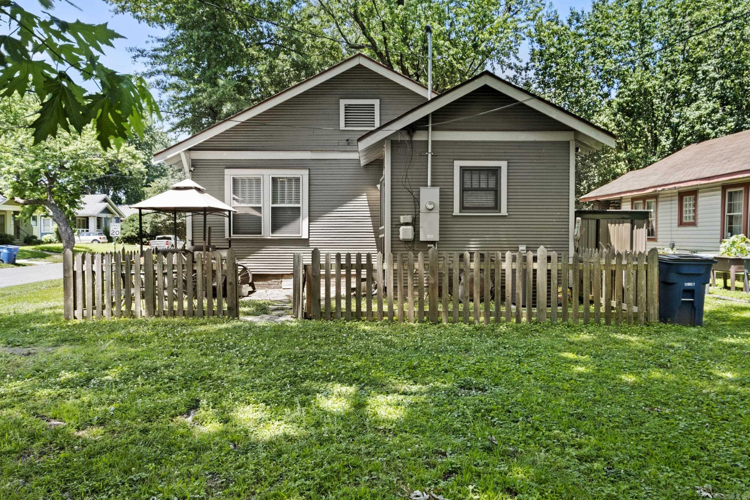 MELROSE PLACE ADDN - Residential