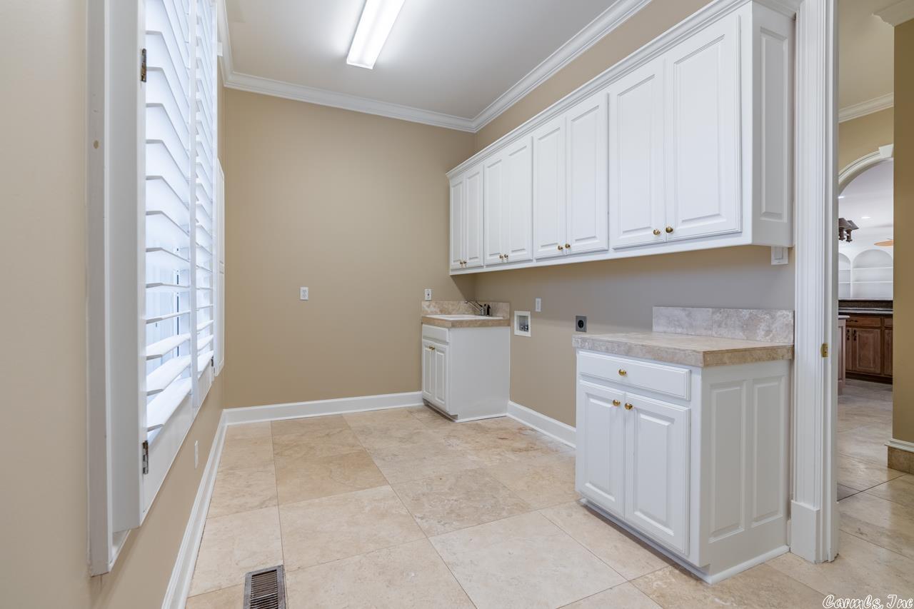 VALLEY FALLS ESTATES - Residential