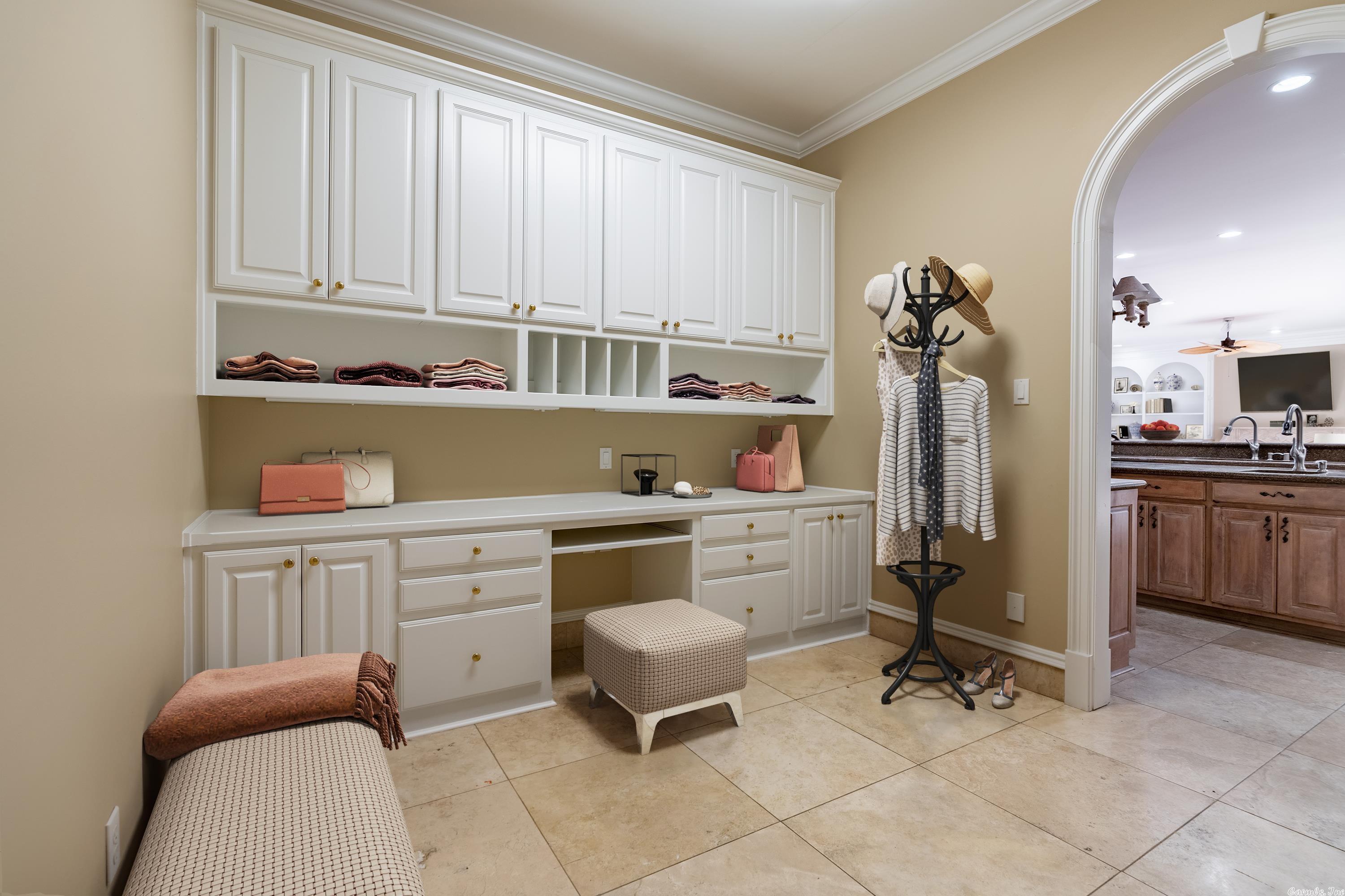 VALLEY FALLS ESTATES - Residential