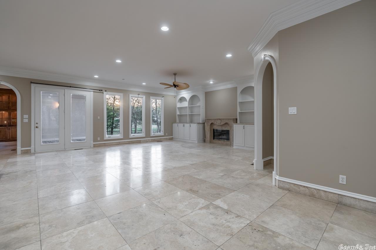 VALLEY FALLS ESTATES - Residential