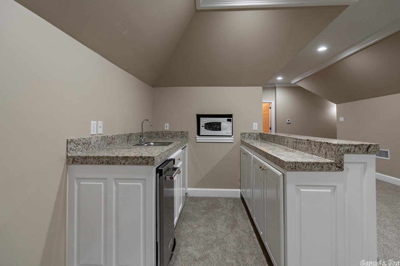 VALLEY FALLS ESTATES - Residential