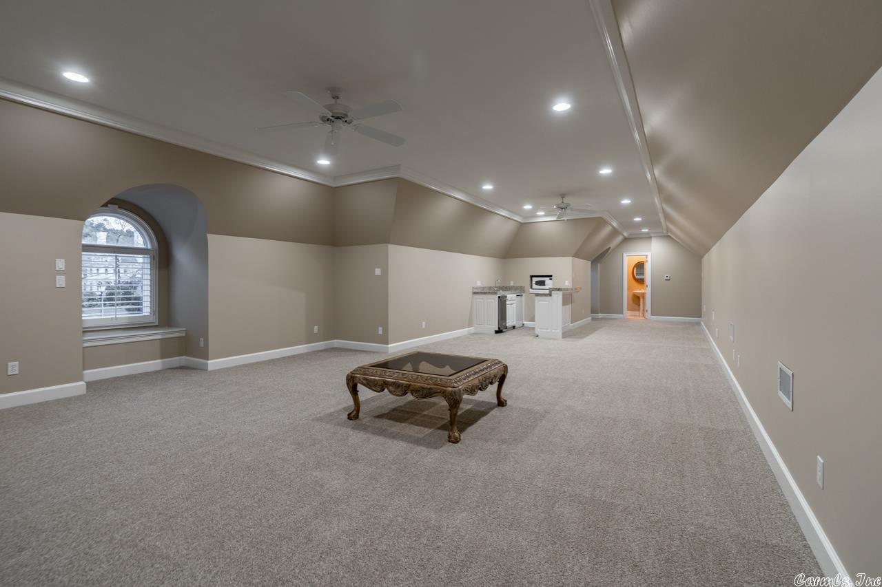 VALLEY FALLS ESTATES - Residential
