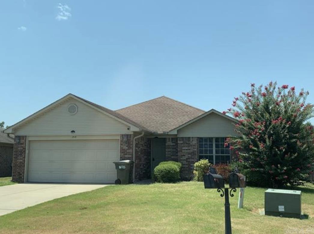 Great 3BR/2BA home in Southwest Conway, minutes from schools, shopping, restaurants, and interstate access! Agents see remarks