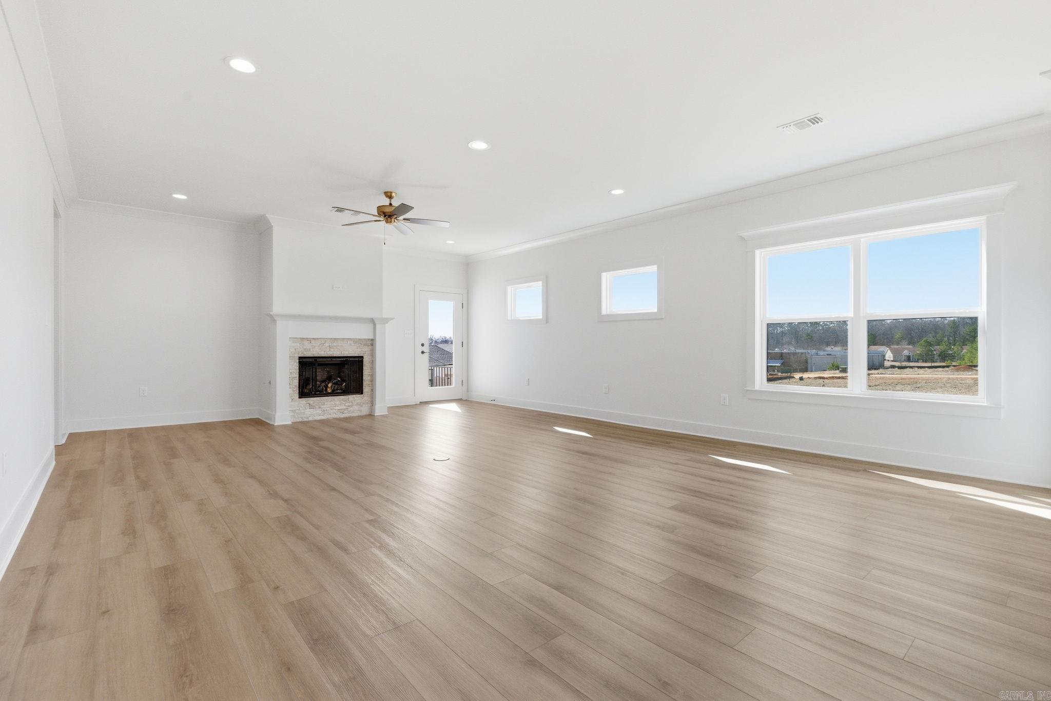MIDTOWN BRYANT - Residential