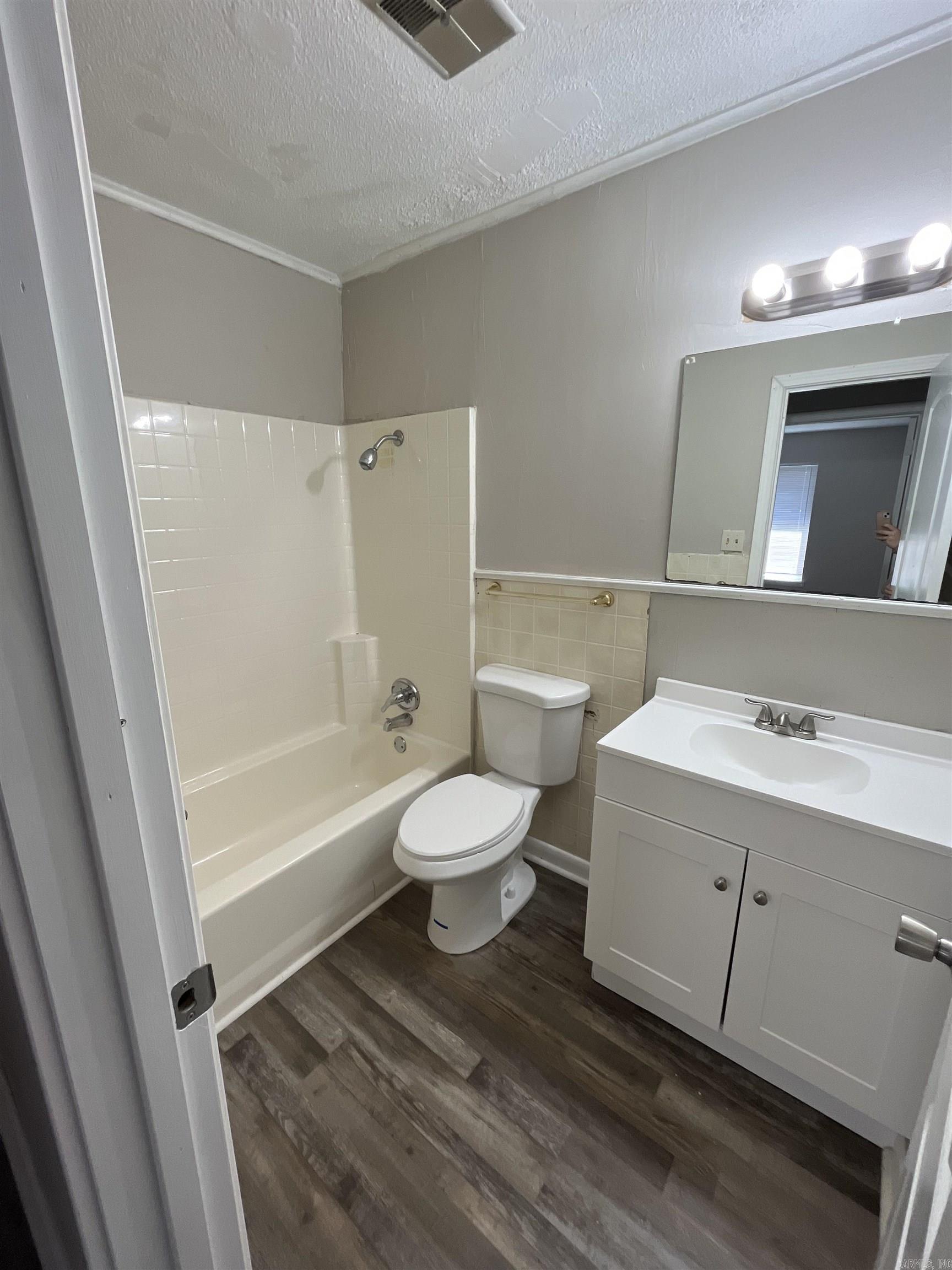 Midland Farms - Residential Lease