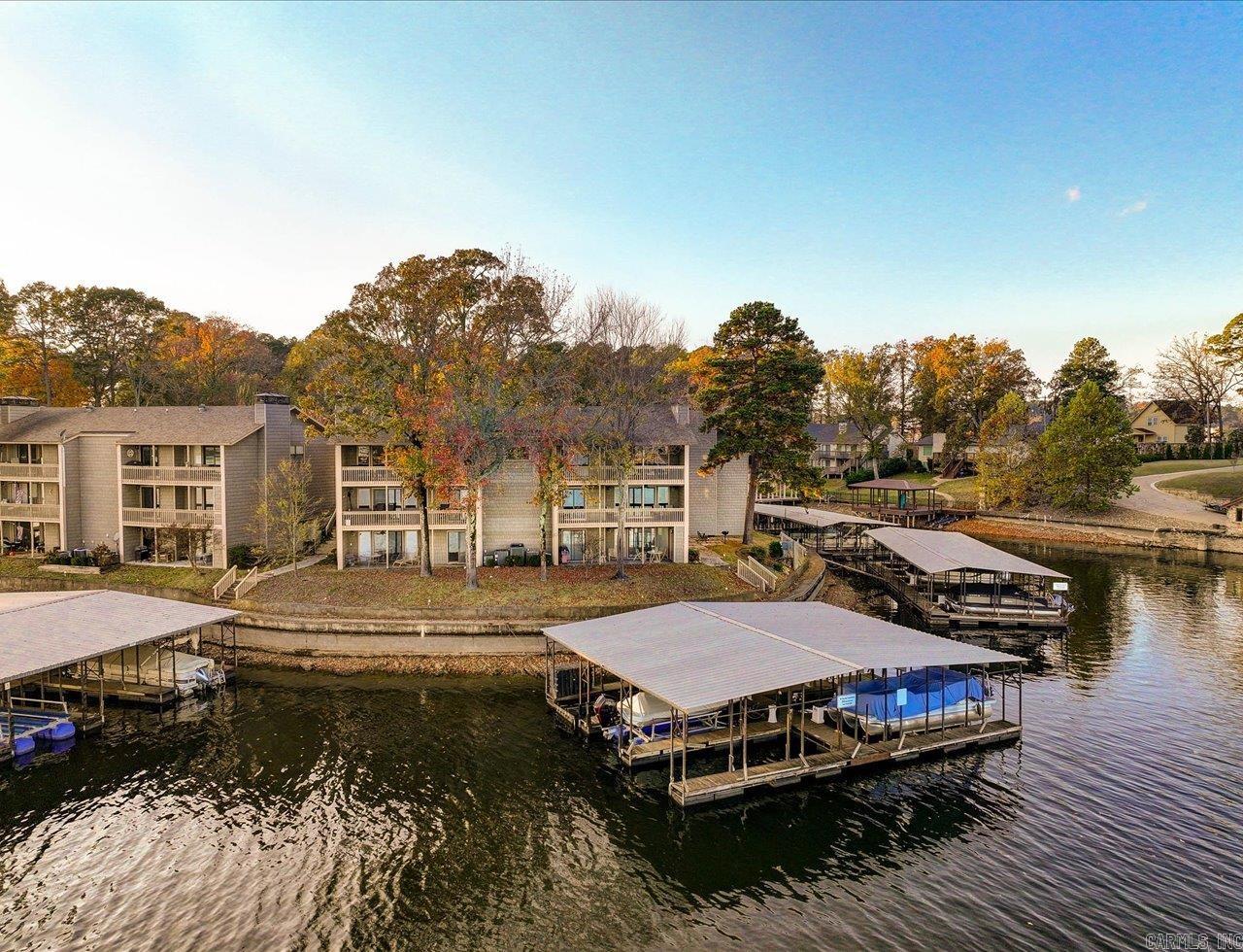 MOORINGS HPR - Residential