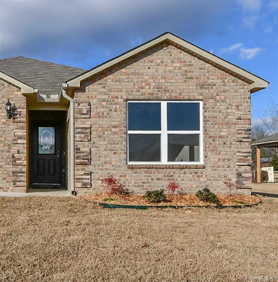 BENJAMIN GROVE - Residential