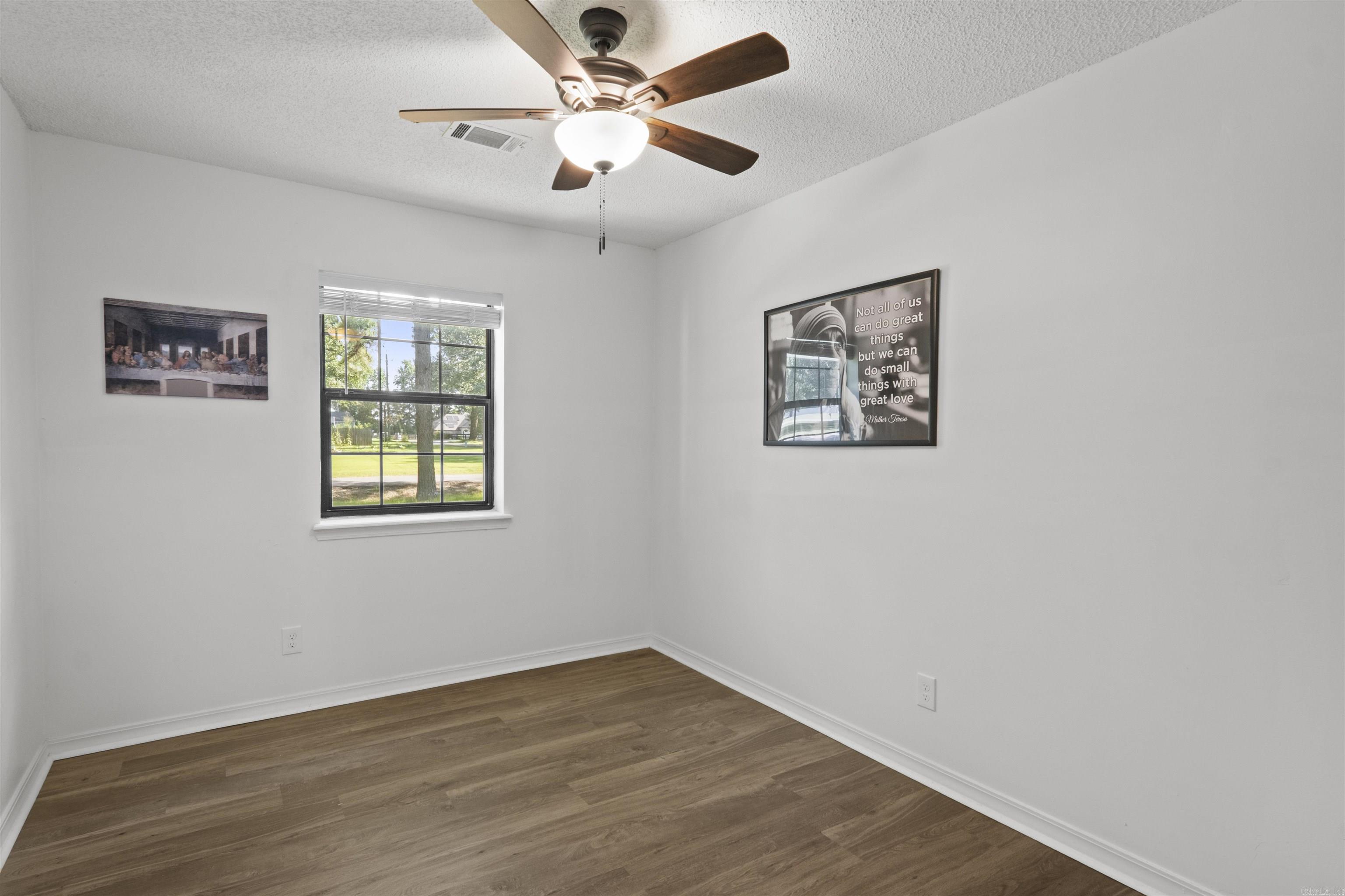 MARK LYNN TERRACE - Residential
