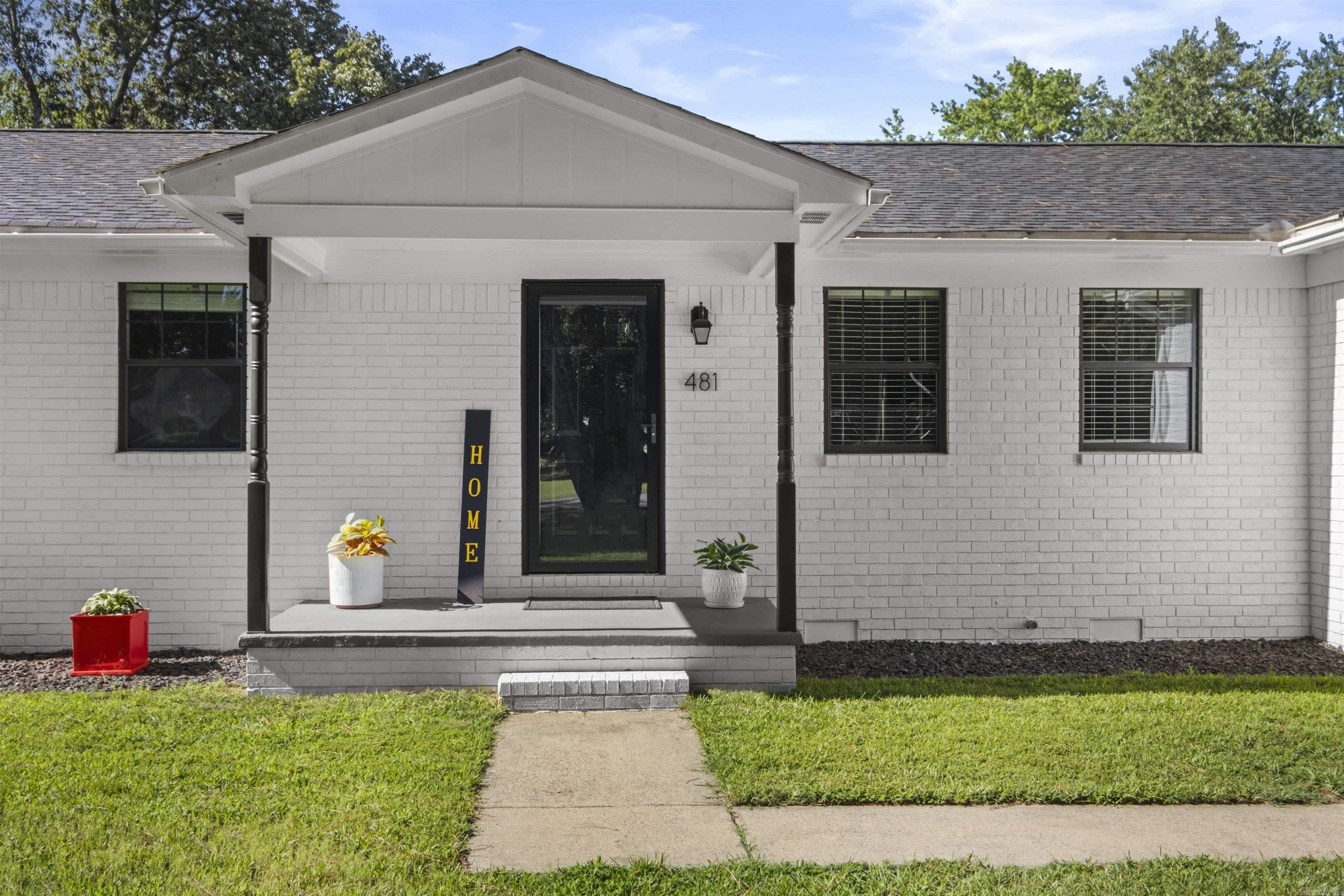 MARK LYNN TERRACE - Residential