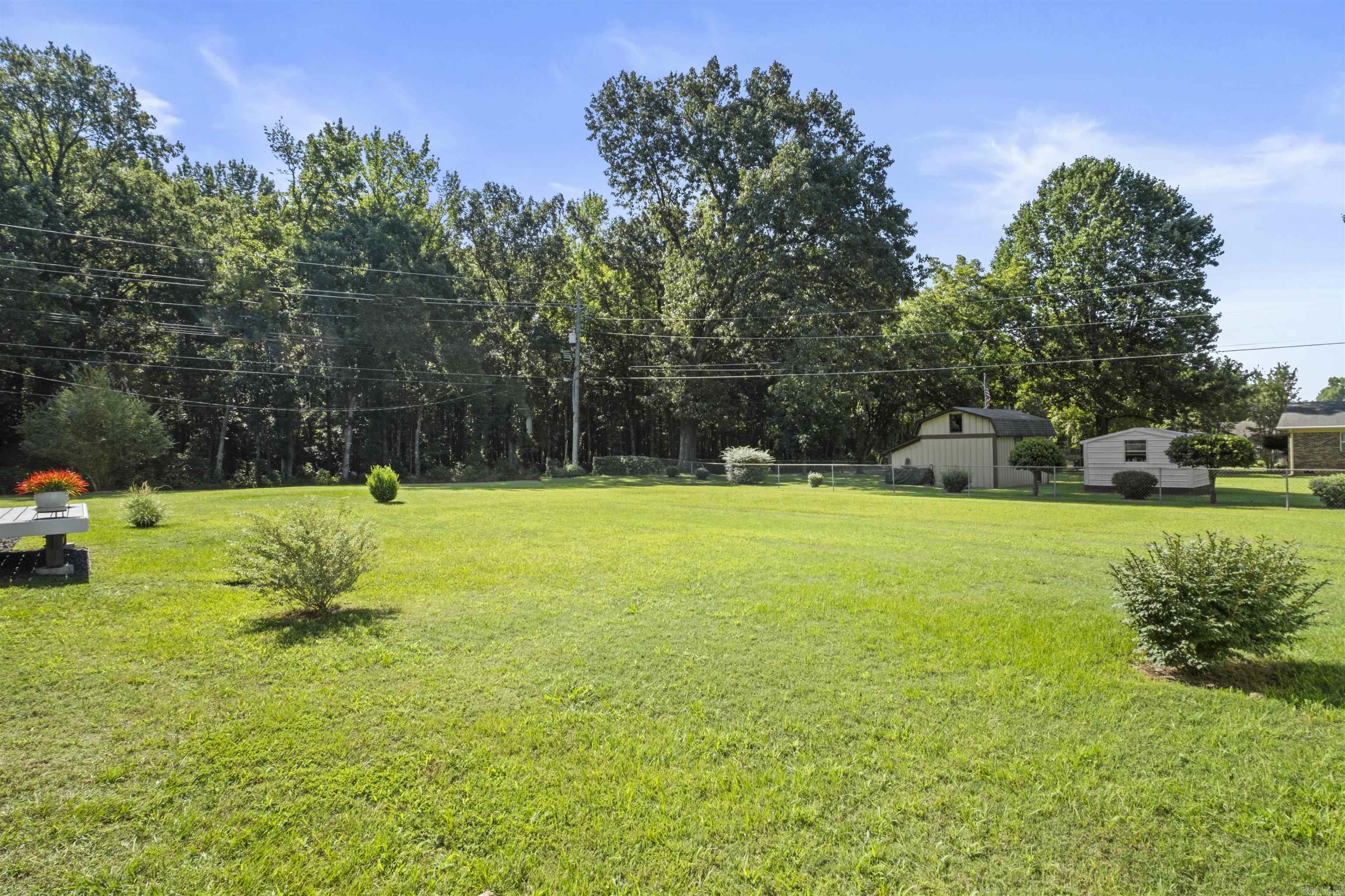 MARK LYNN TERRACE - Residential