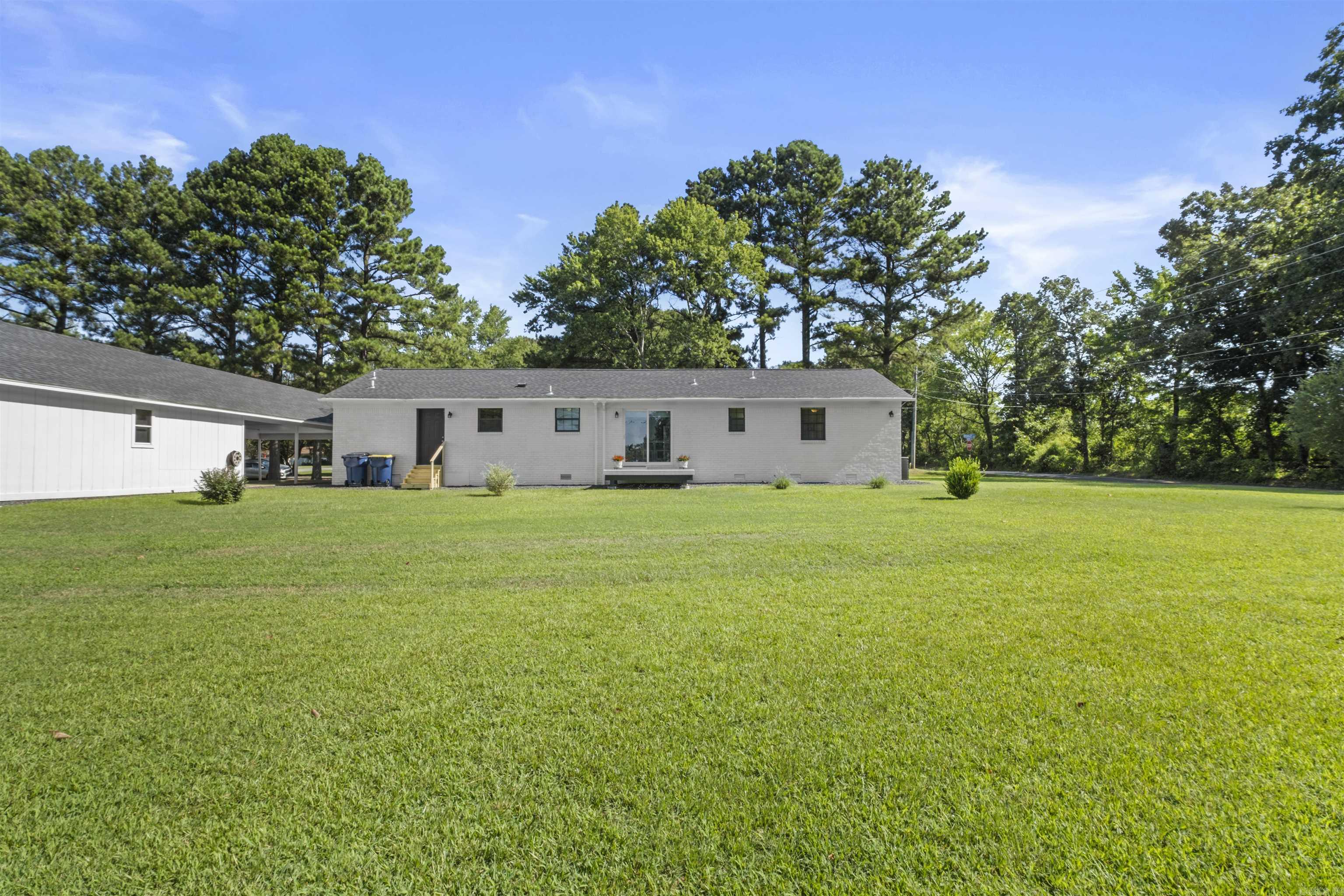 MARK LYNN TERRACE - Residential