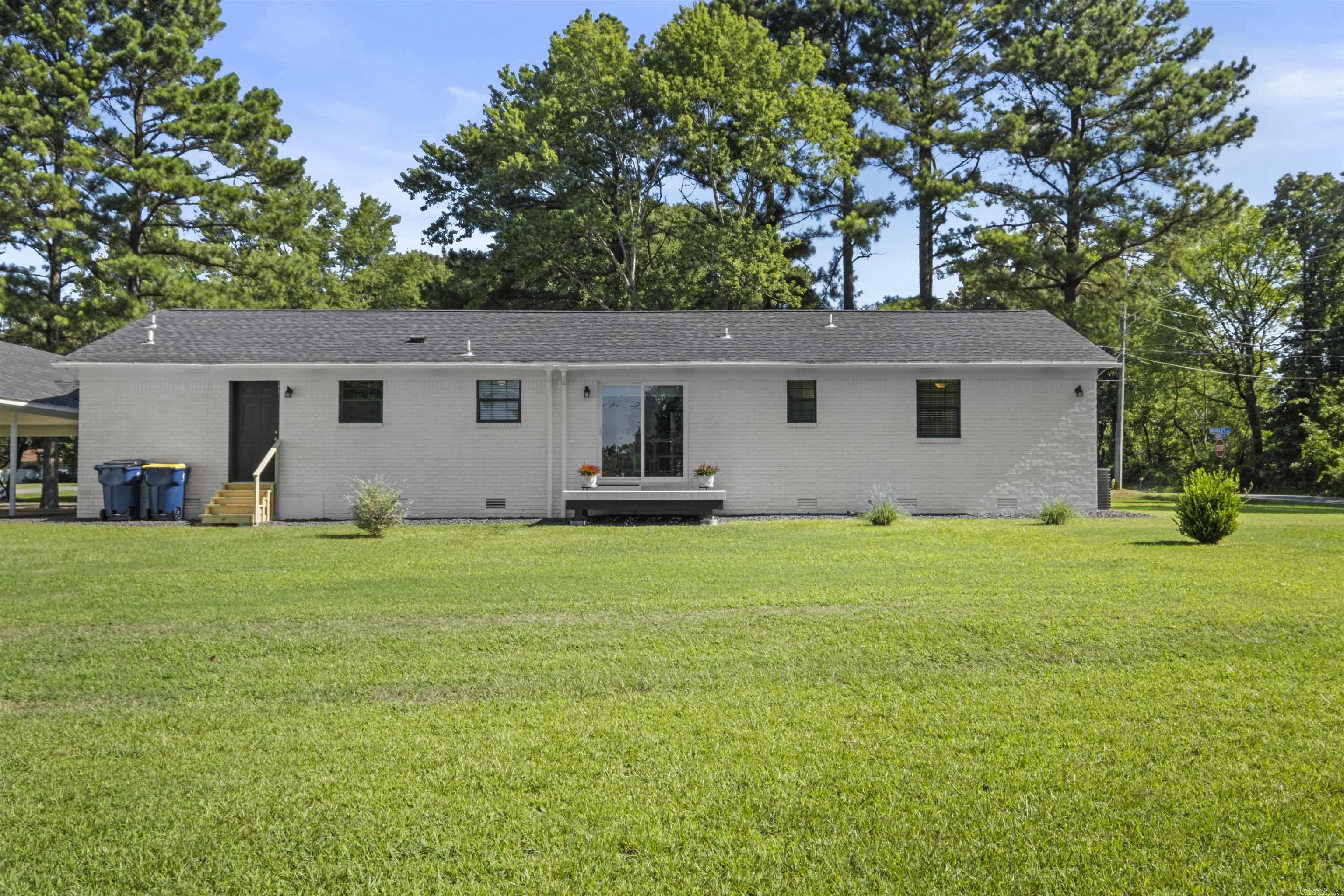 MARK LYNN TERRACE - Residential