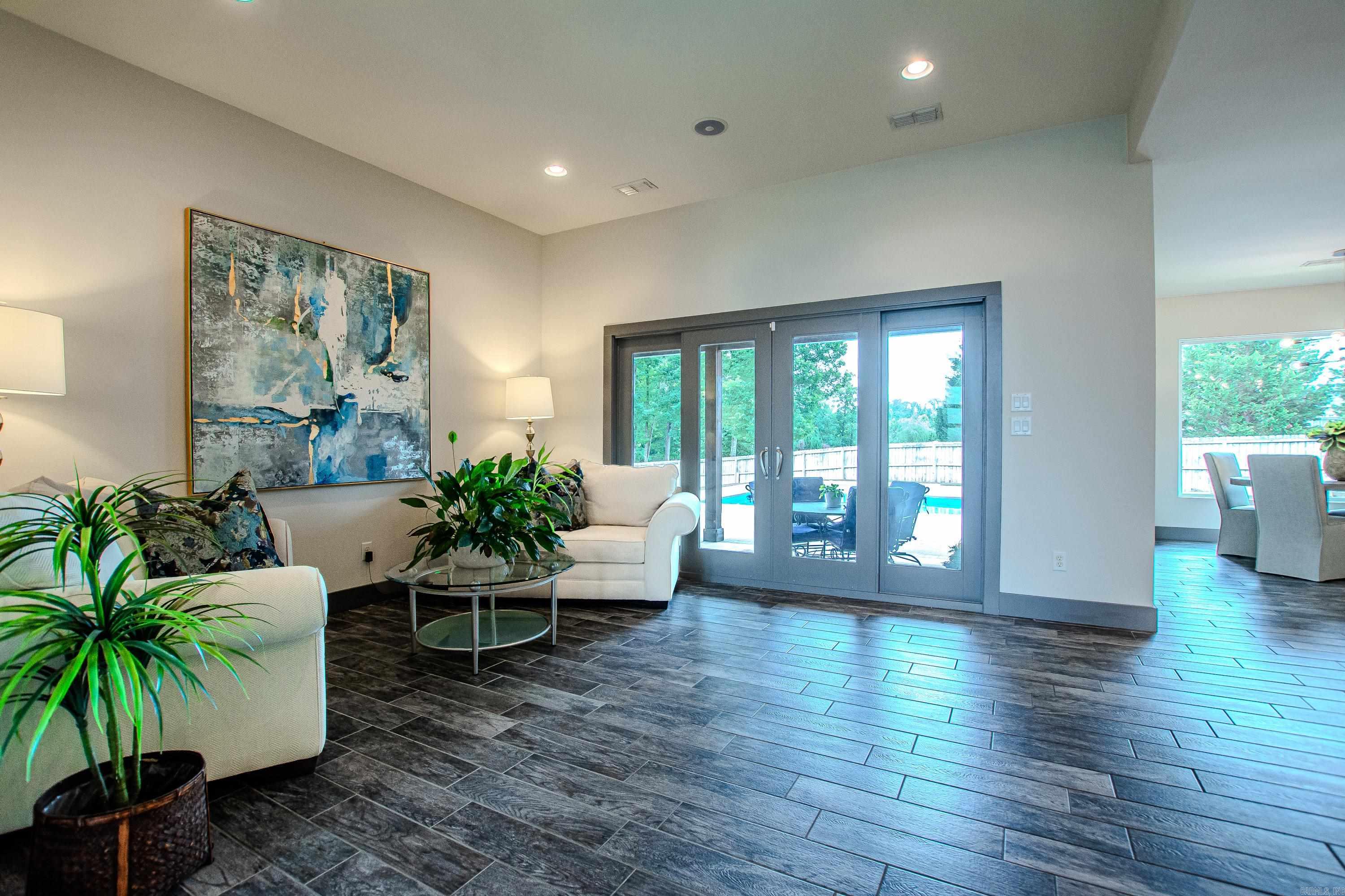 MAUMELLE VALLEY ESTATES - Residential