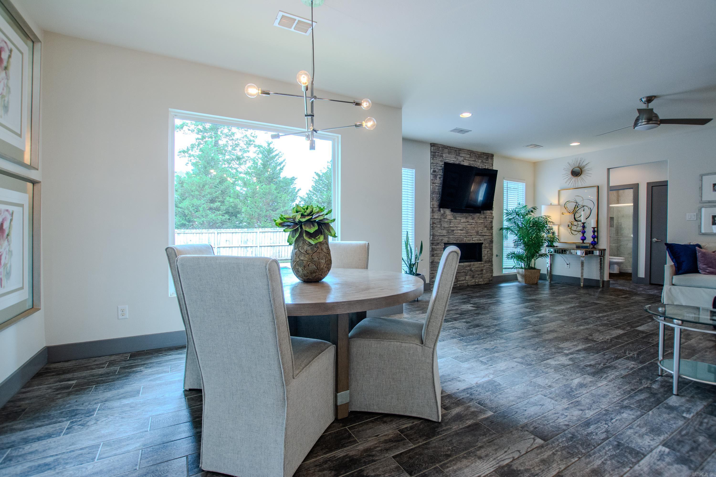 MAUMELLE VALLEY ESTATES - Residential