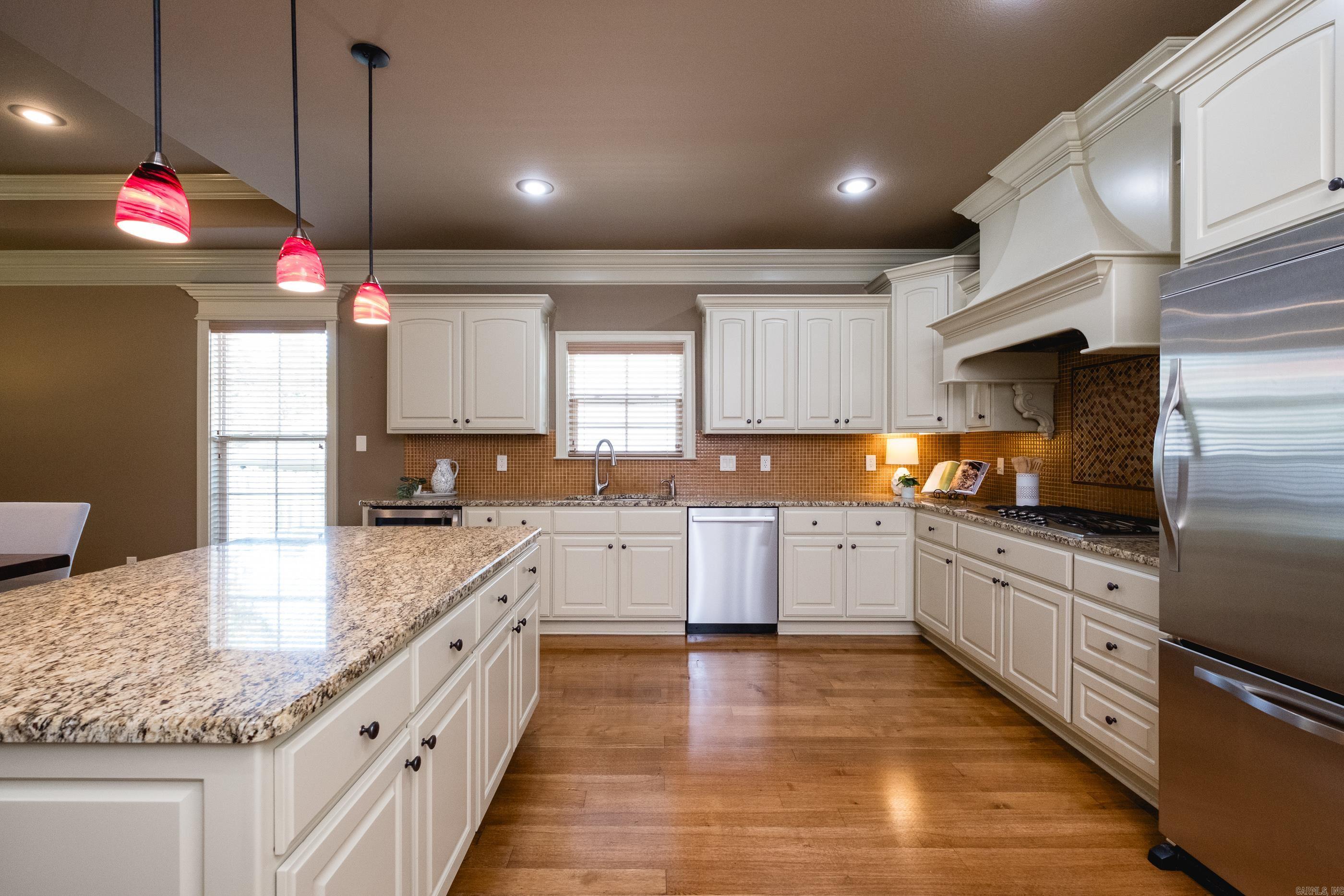 CHENAL VALLEY EPERNAY PLACE - Residential