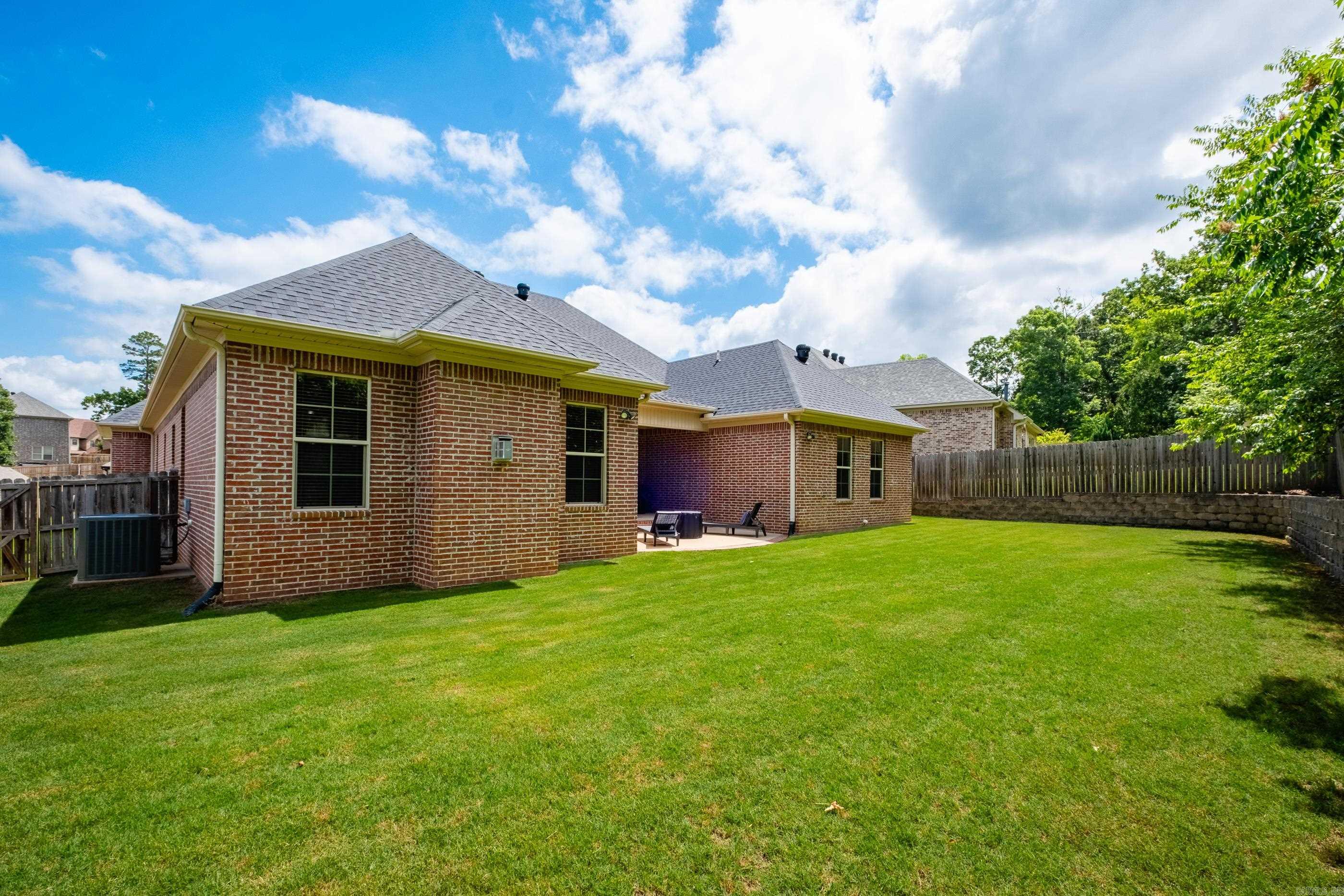 CHENAL VALLEY EPERNAY PLACE - Residential