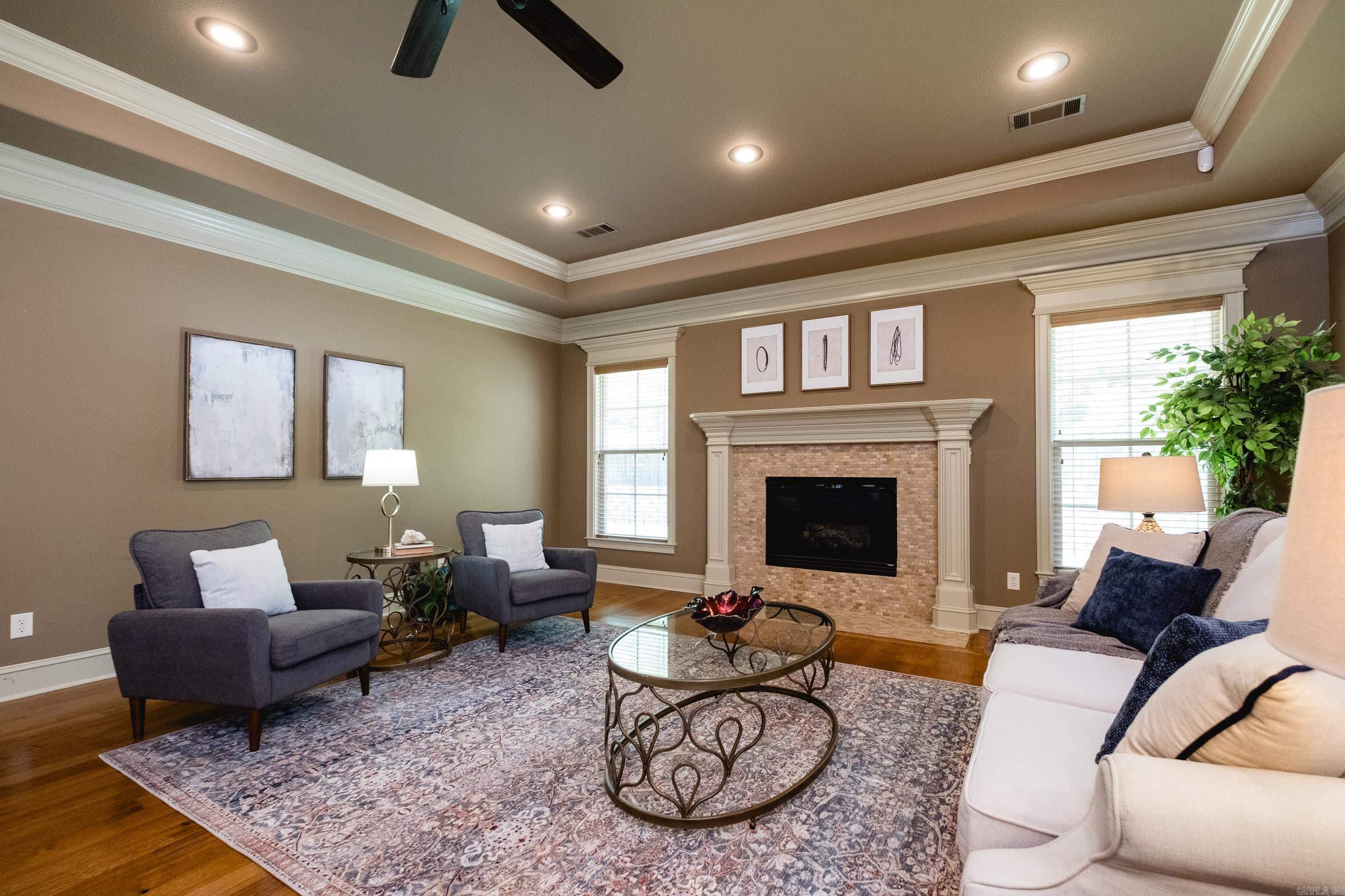 CHENAL VALLEY EPERNAY PLACE - Residential