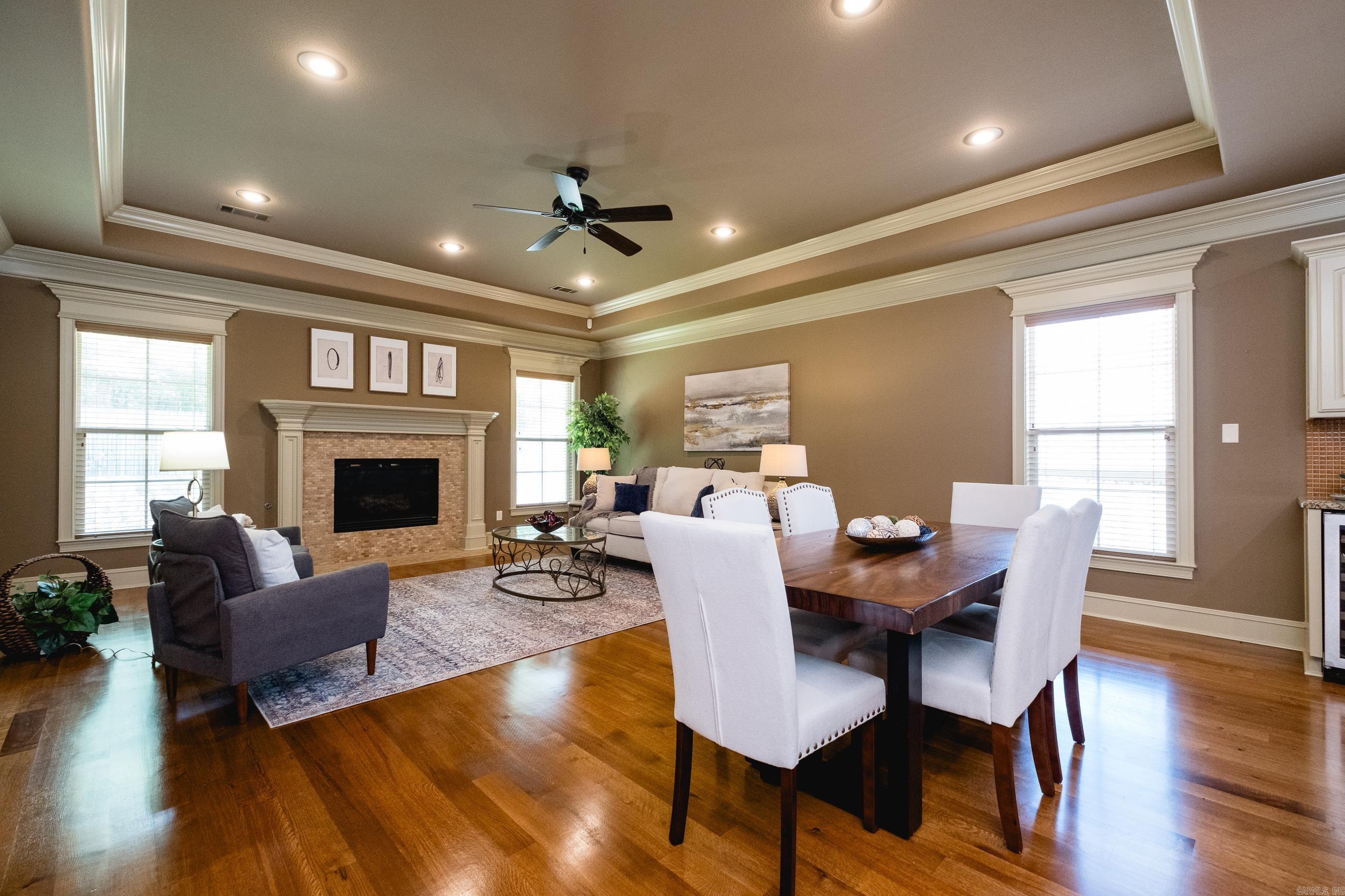 CHENAL VALLEY EPERNAY PLACE - Residential