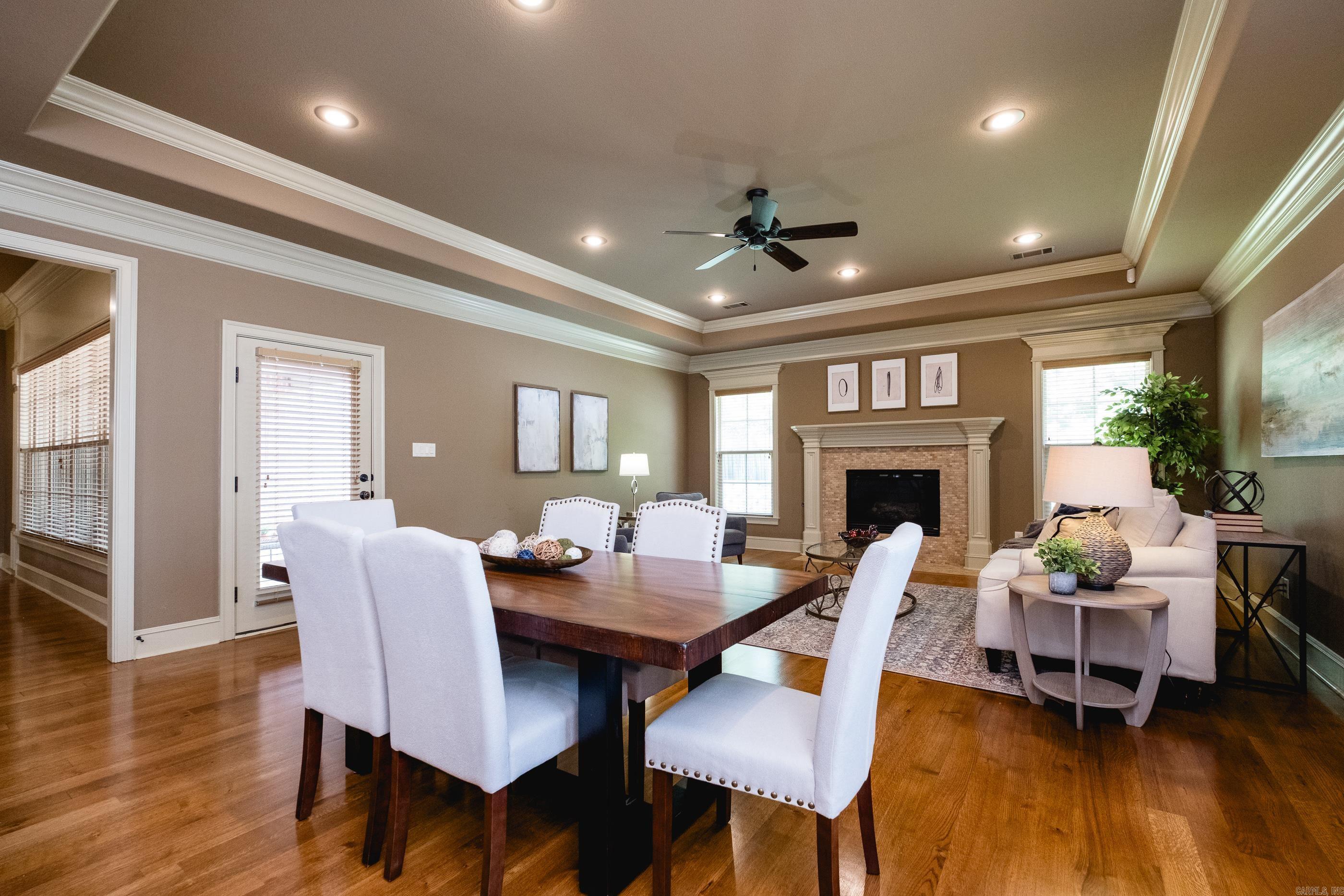 CHENAL VALLEY EPERNAY PLACE - Residential