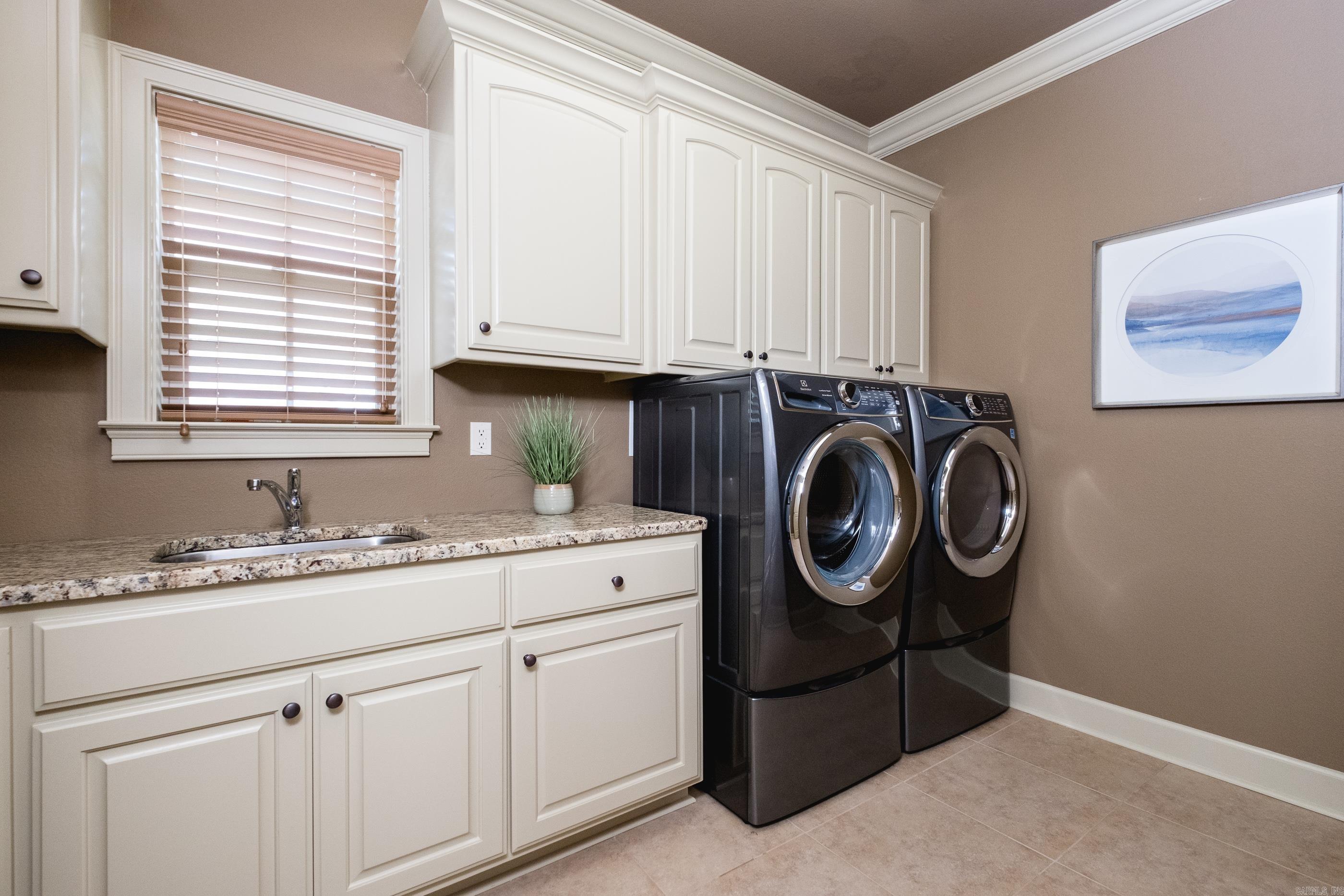 CHENAL VALLEY EPERNAY PLACE - Residential