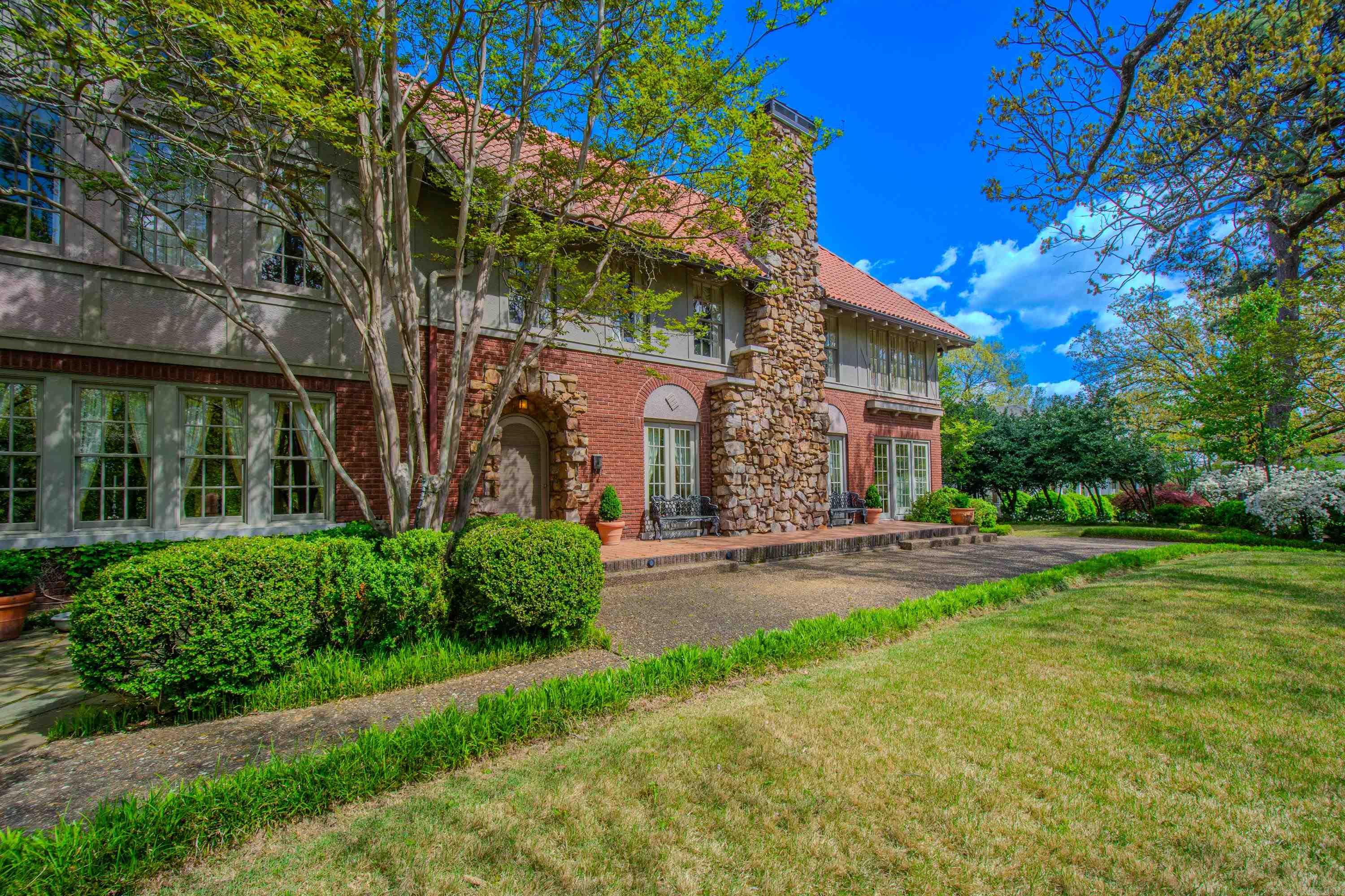 Hill Crest - Residential