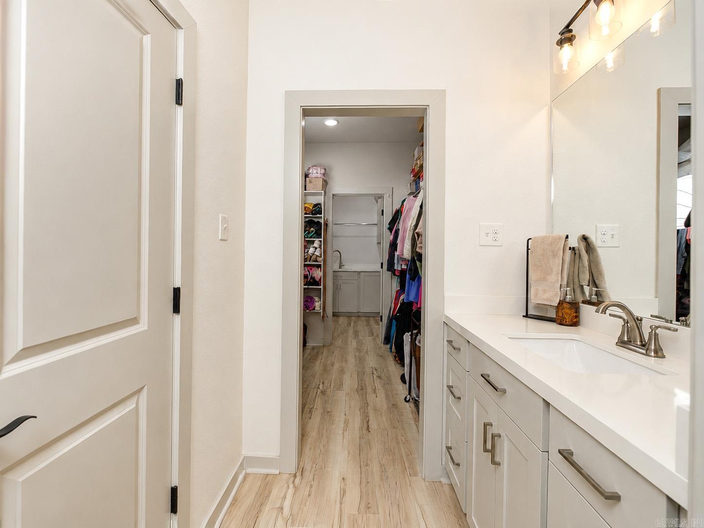 41ST ADDN/STEPHENSON LOOP - Residential
