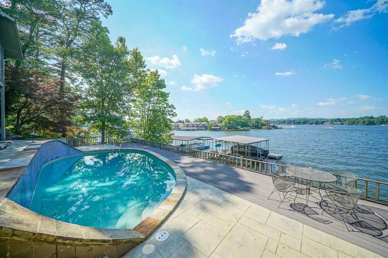 Quinns Lake Park - Residential