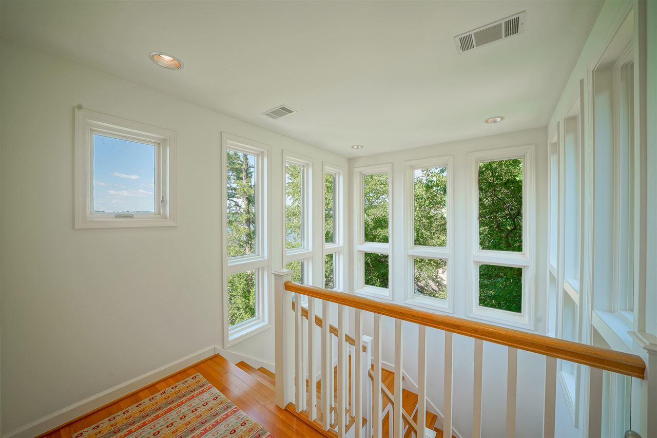 Quinns Lake Park - Residential
